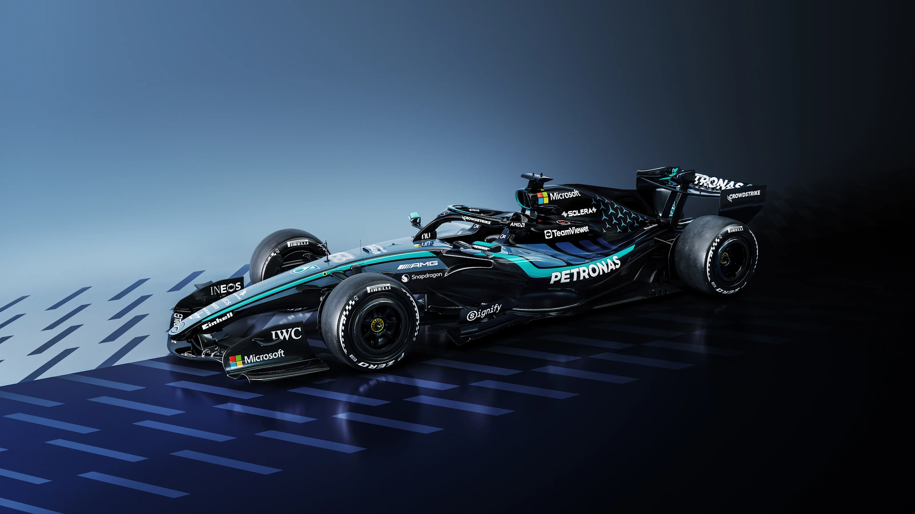 Mercedes-AMG F1 W17 E PERFORMANCE Rennwagen in einer speziellen MANUFAKTUR-Lackierung für den