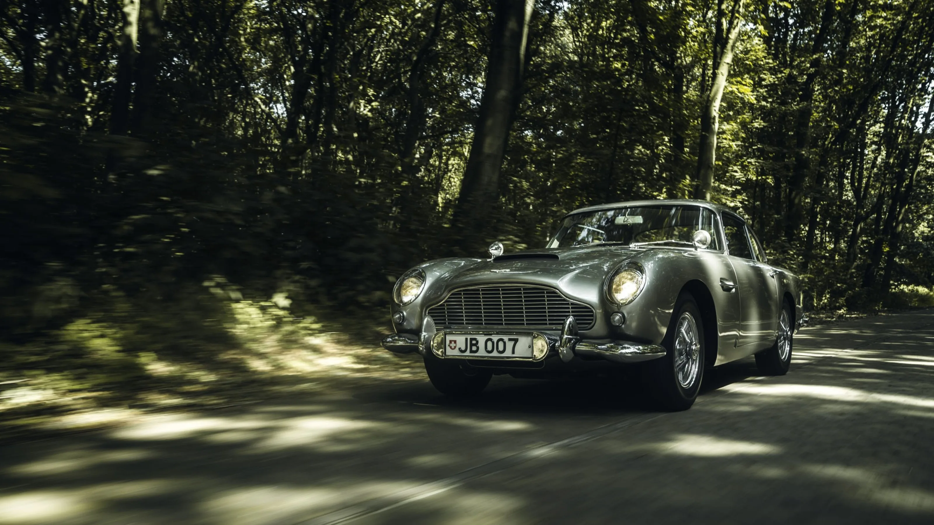 Aston%20Martin%20James%20Bond%20169.jpg