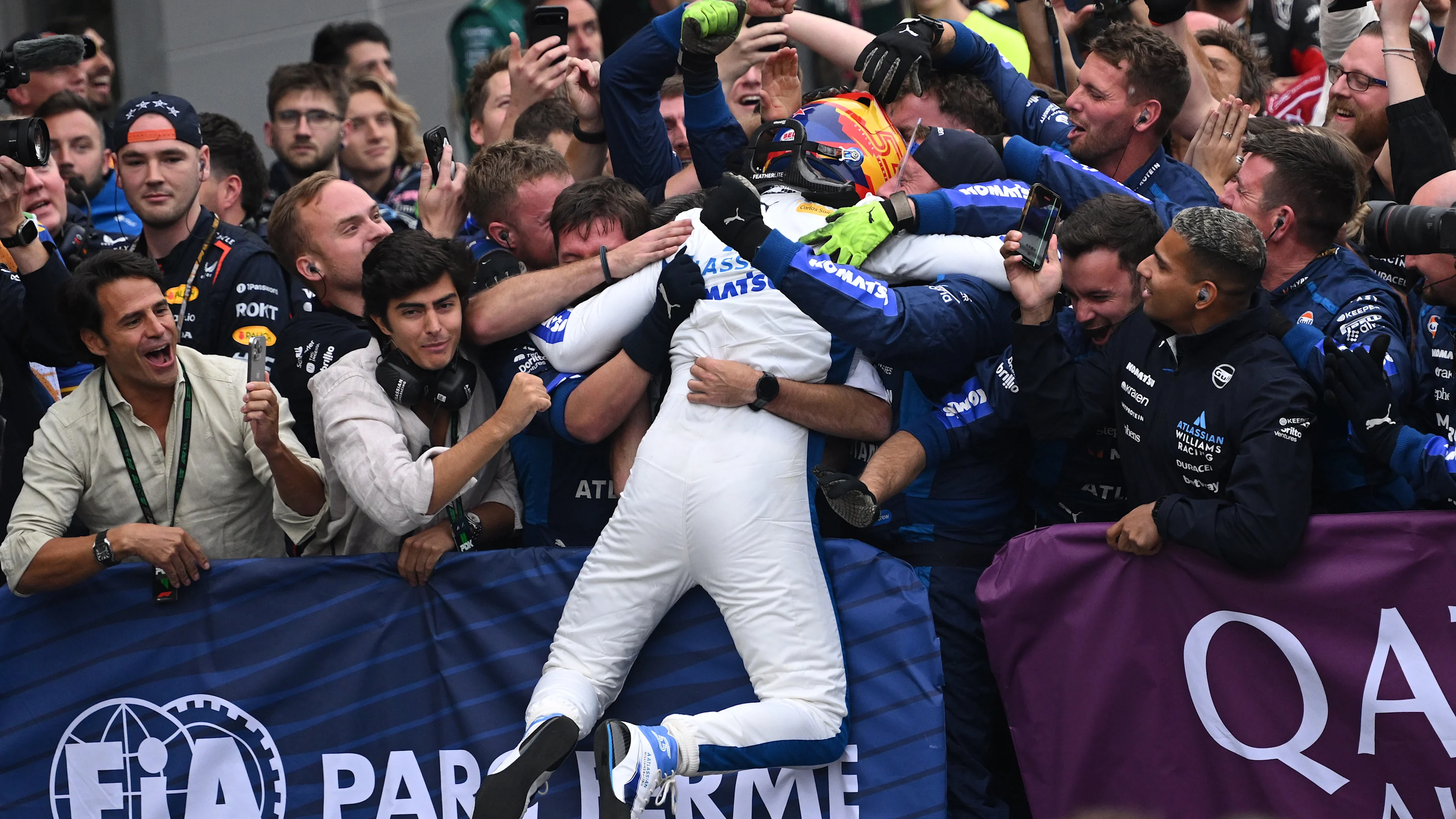BAKU, AZERBAIJAN - SEPTEMBER 21: Third placed Carlos Sainz of Spain and Williams celebrates with