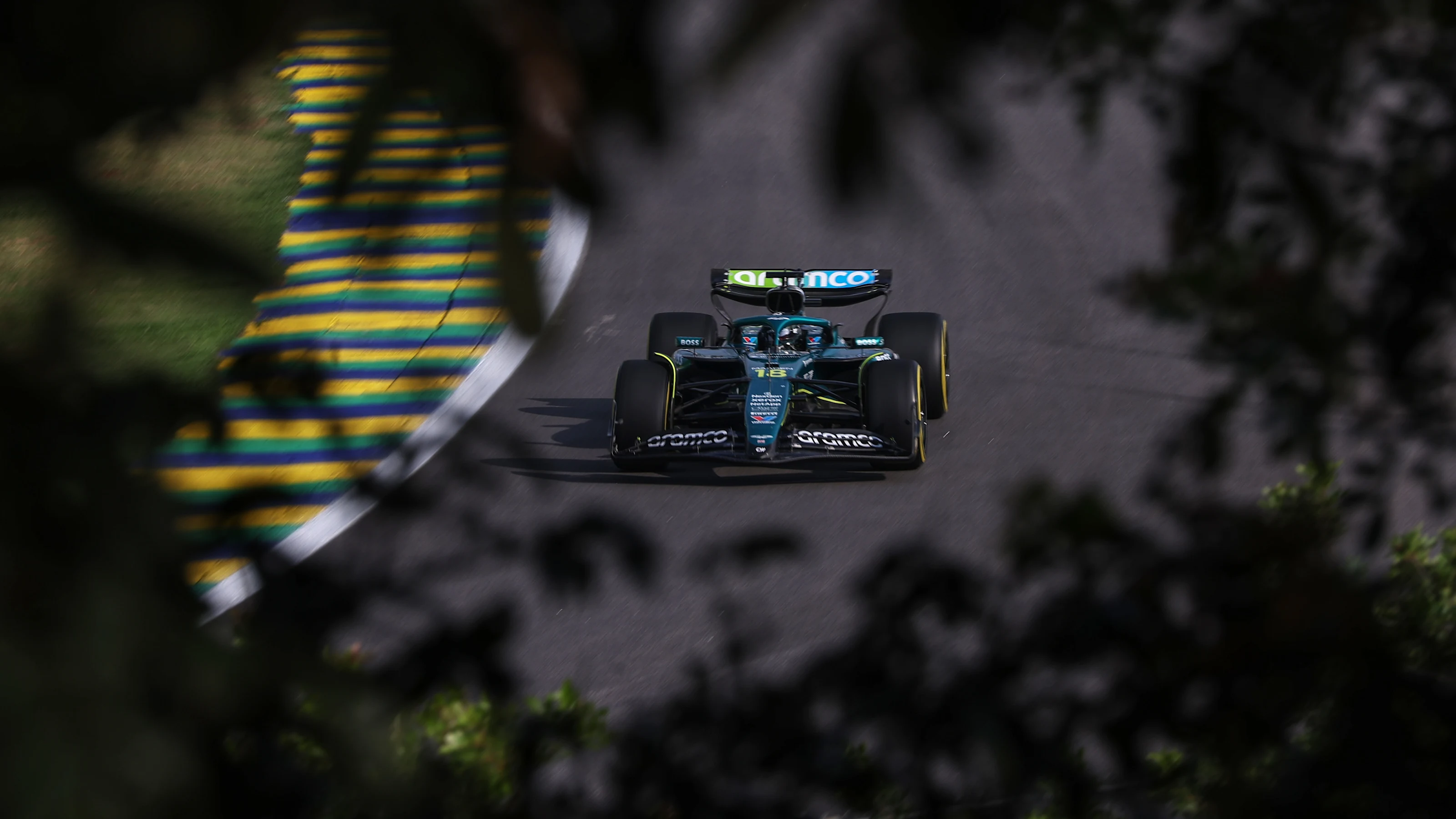 SAO PAULO, BRAZIL - NOVEMBER 07: Lance Stroll of Canada driving the (18) Aston Martin F1 Team AMR25