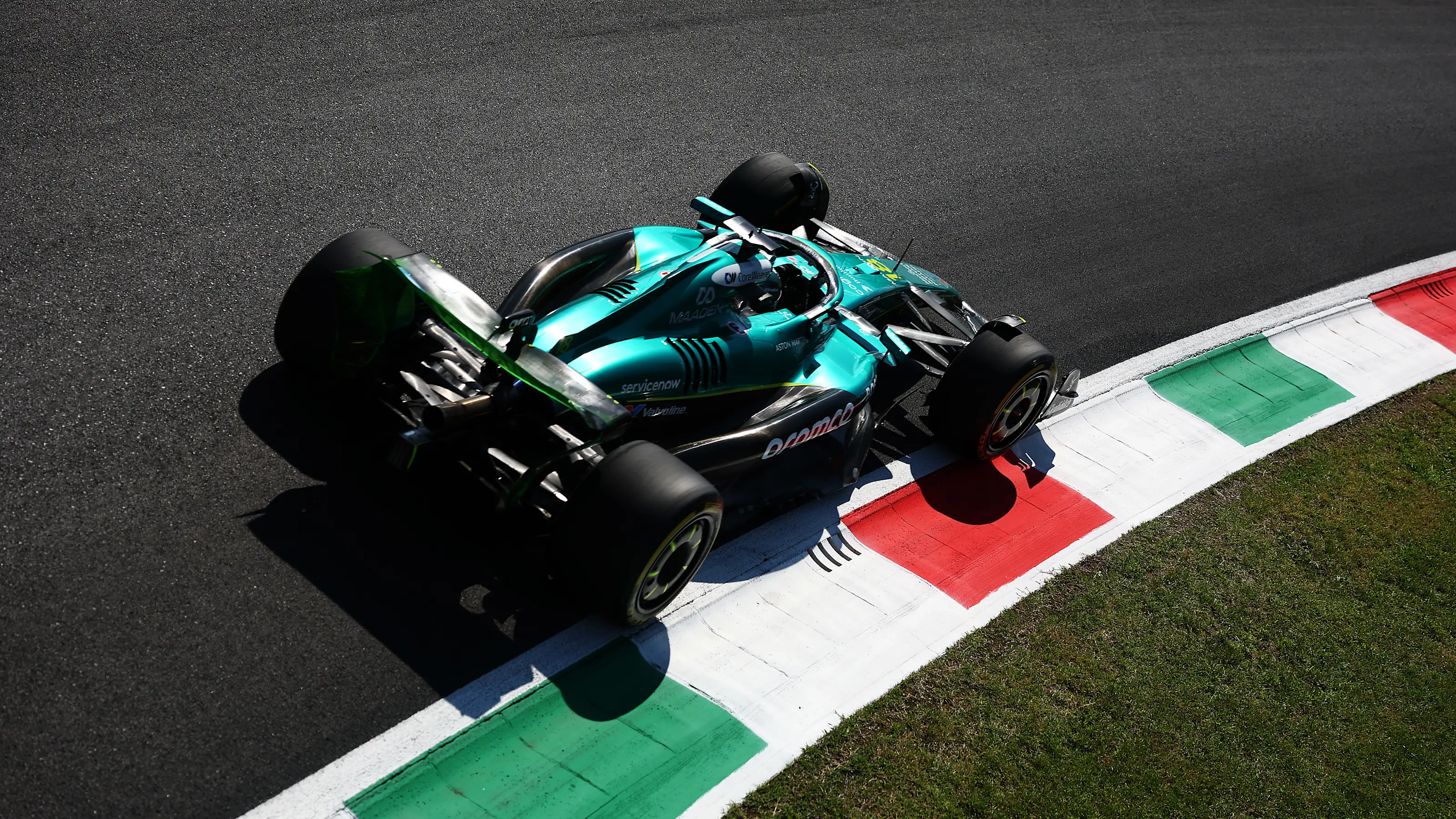 MONZA, ITALY - SEPTEMBER 05: Lance Stroll of Canada driving the (18) Aston Martin F1 Team AMR25