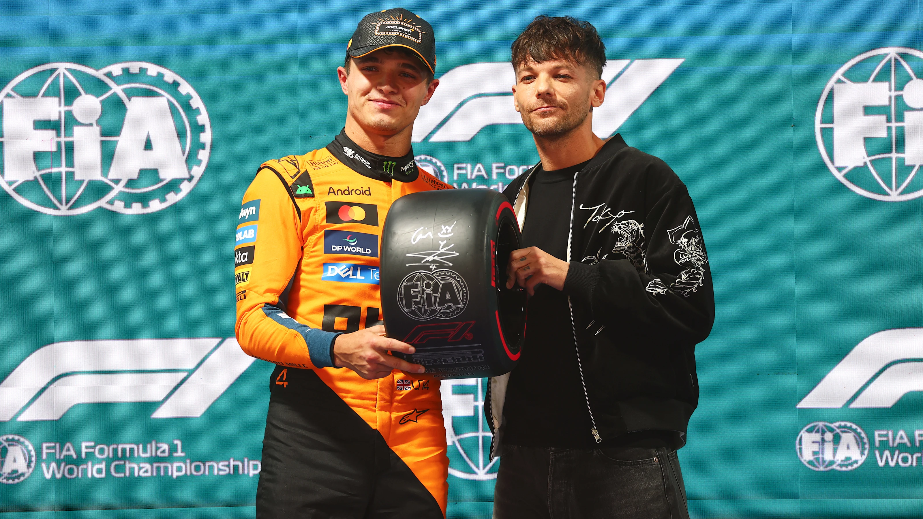 LAS VEGAS, NEVADA - NOVEMBER 21: Pole position qualifier Lando Norris of Great Britain and McLaren