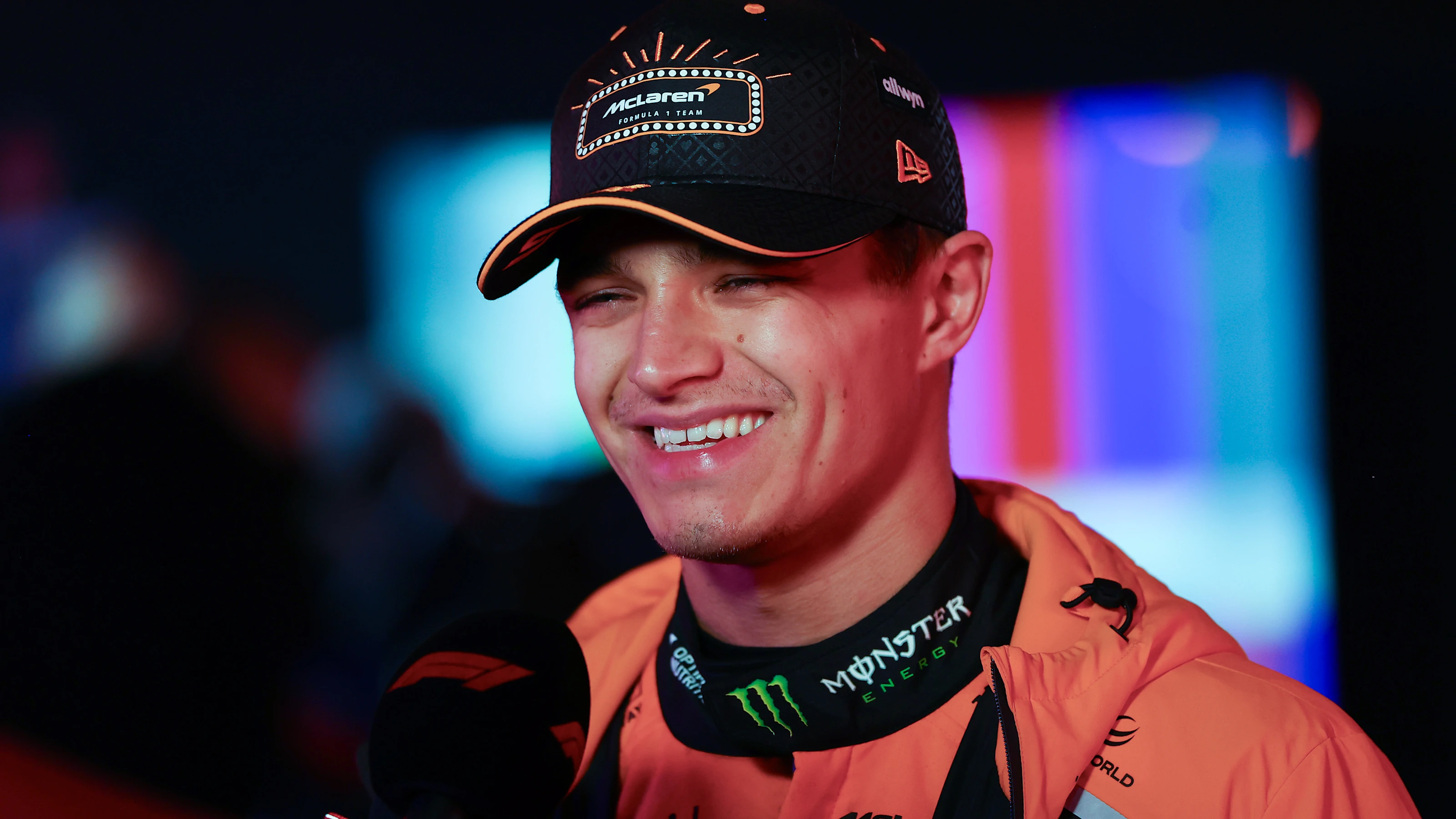 LAS VEGAS, NEVADA - NOVEMBER 21: Pole position qualifier Lando Norris of Great Britain and McLaren