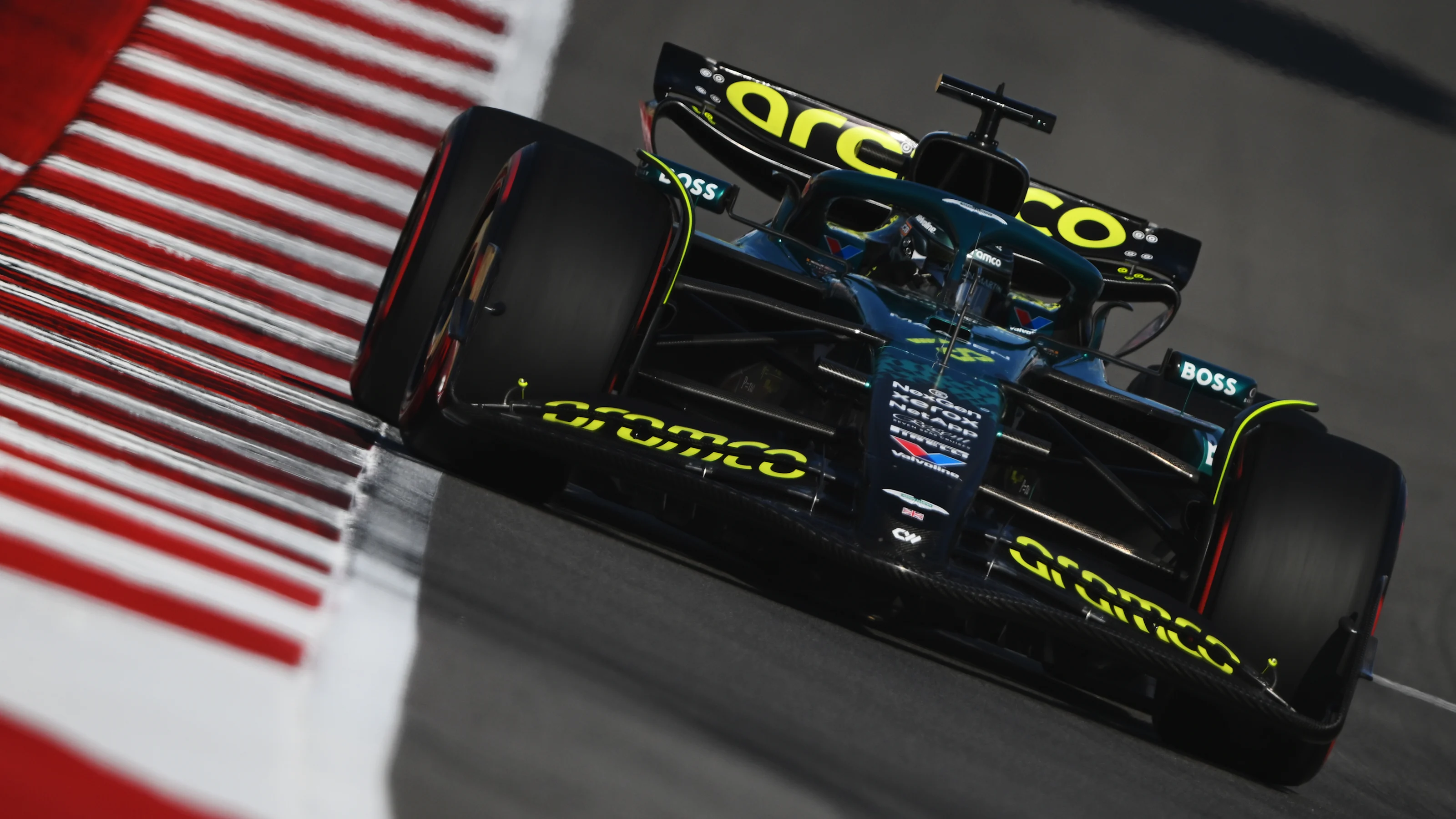 AUSTIN, TEXAS - OCTOBER 18: Lance Stroll of Canada driving the (18) Aston Martin F1 Team AMR25