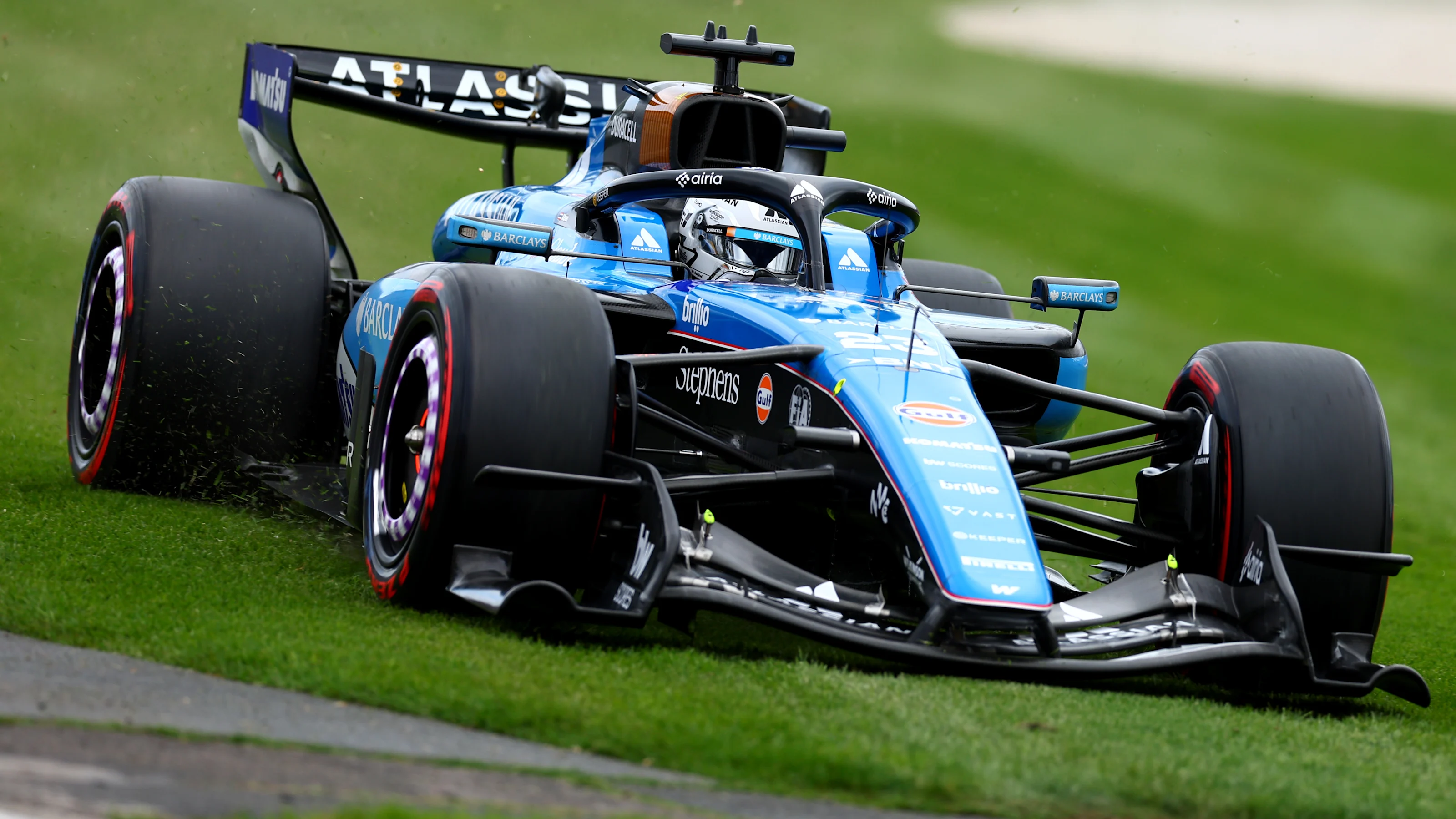 MELBOURNE, AUSTRALIA - MARCH 07: Alexander Albon of Thailand driving the (23) Williams FW48