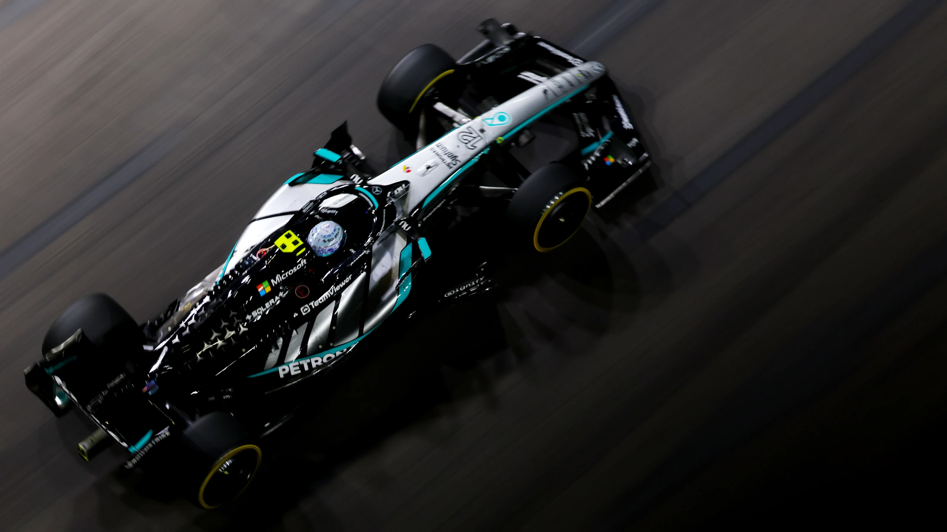 SINGAPORE, SINGAPORE - OCTOBER 09: Andrea Kimi Antonelli of Italy driving the (12) Mercedes AMG