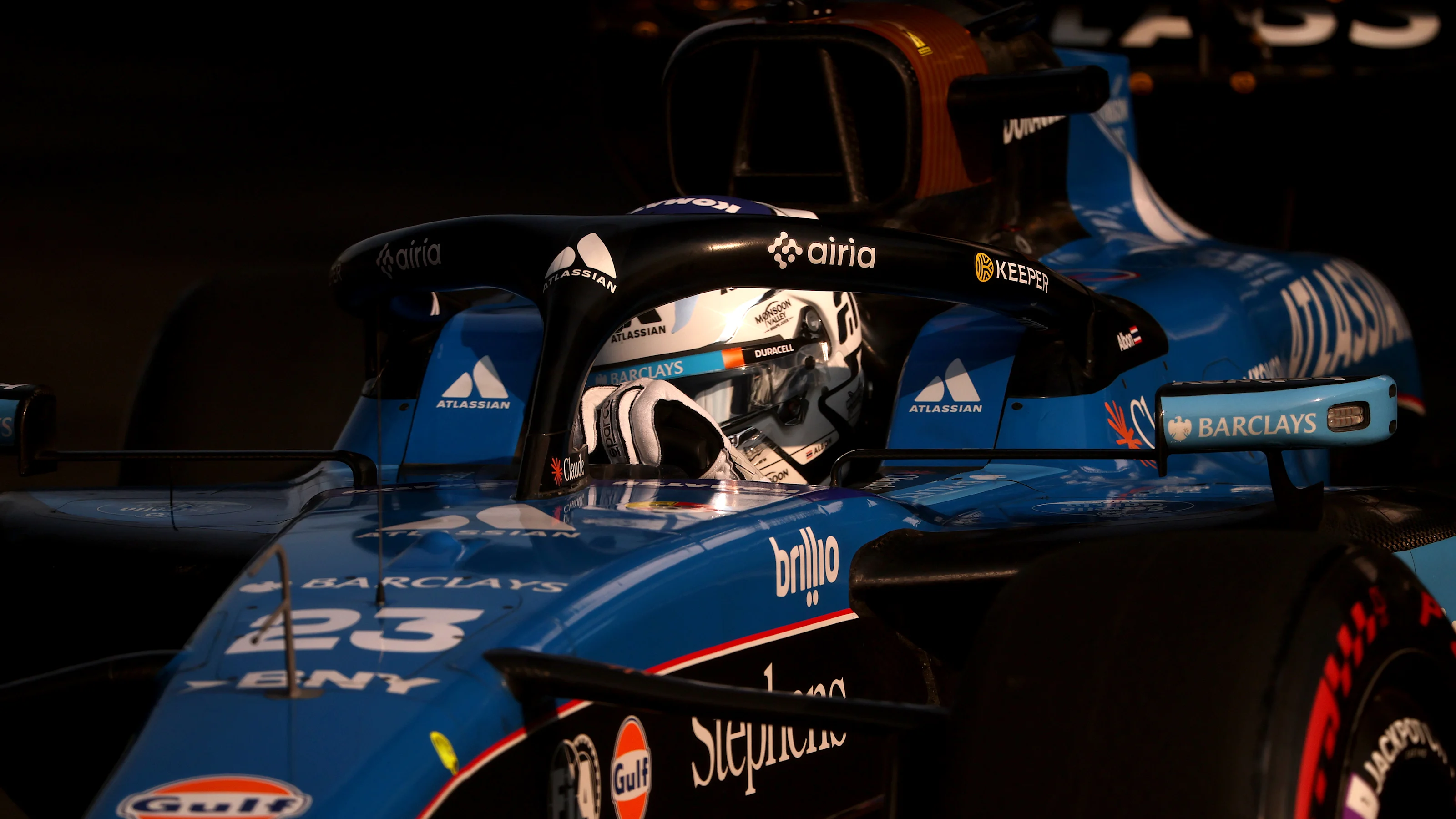 MEXICO CITY, MEXICO - OCTOBER 30: Alexander Albon of Thailand driving the (23) Williams FW48
