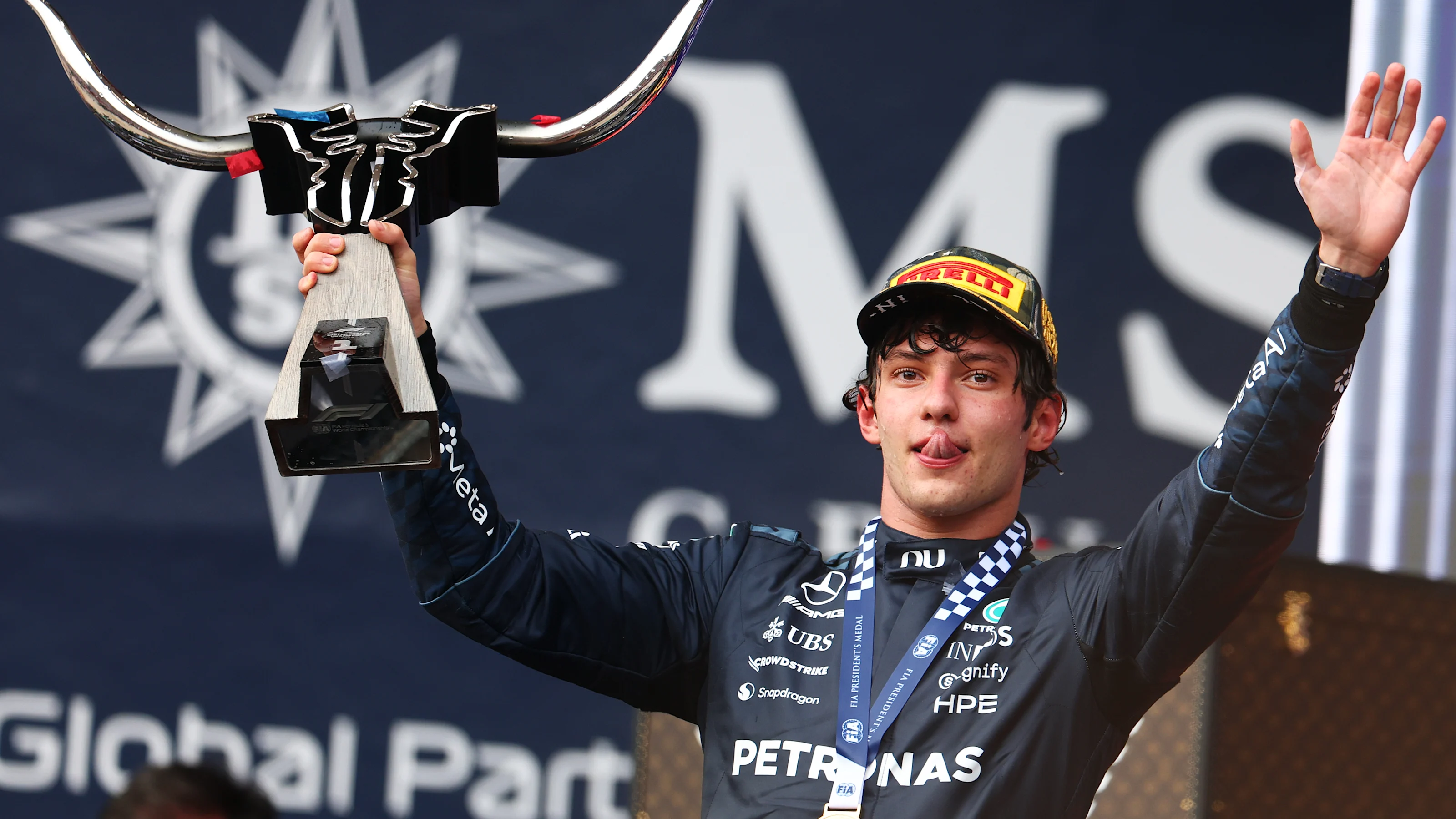 AUSTIN, TEXAS - OCTOBER 25: Race winner Andrea Kimi Antonelli of Italy and Mercedes AMG Petronas F1