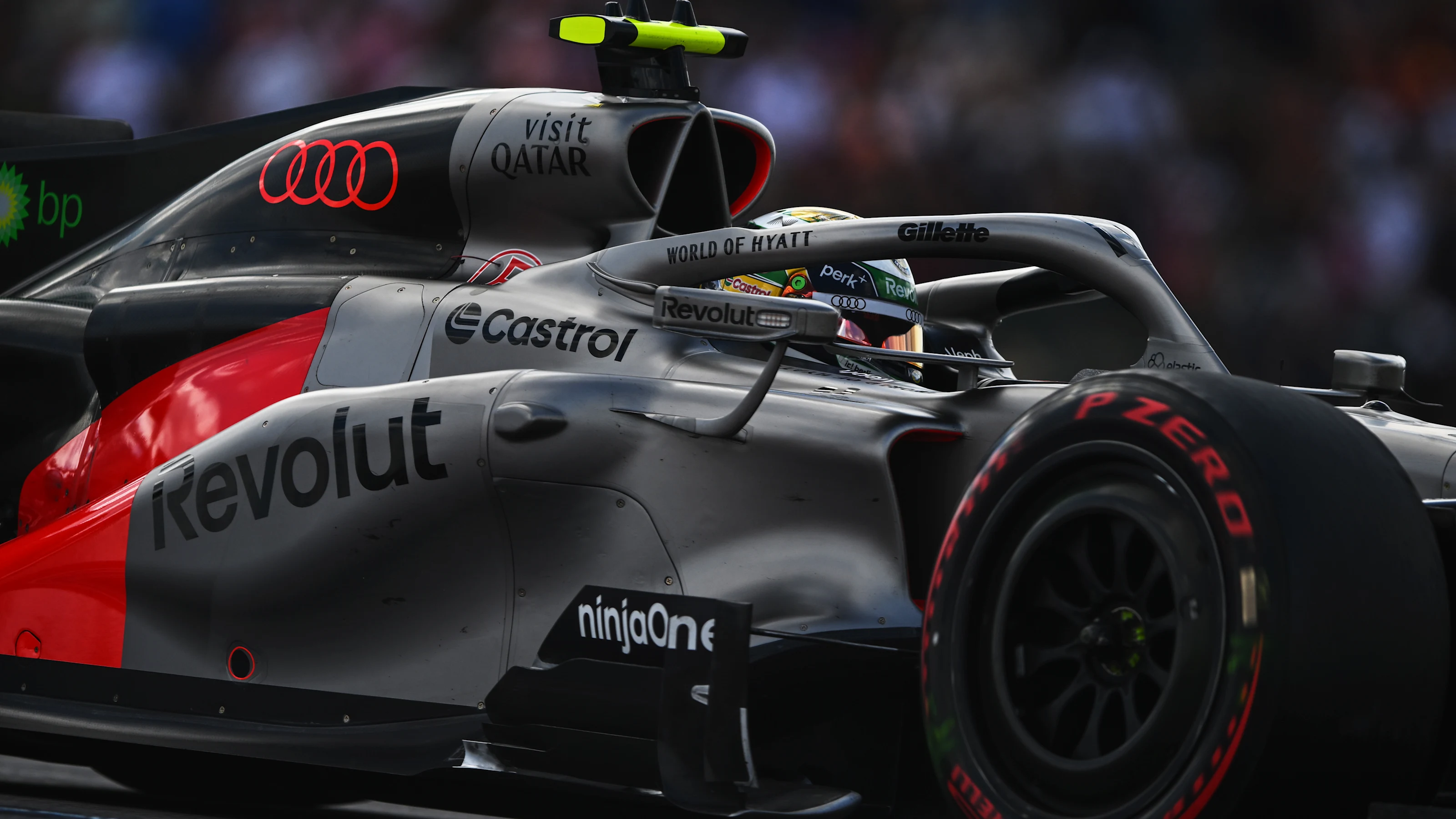 AUSTIN, TEXAS - OCTOBER 24: Gabriel Bortoleto of Brazil driving the (5) Audi F1 Team R26 on track