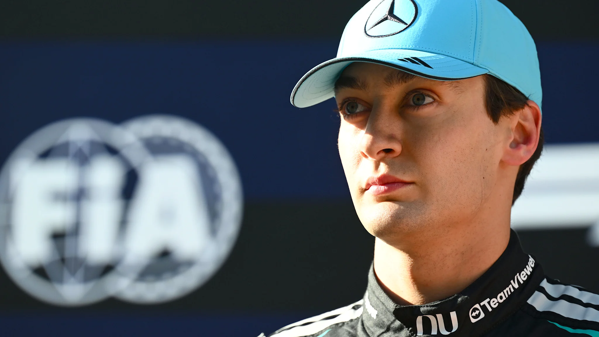 러셀은 2분기 '피해 최소화' 이후 중국에서 발생한 3분기 문제에 대해 설명했다.