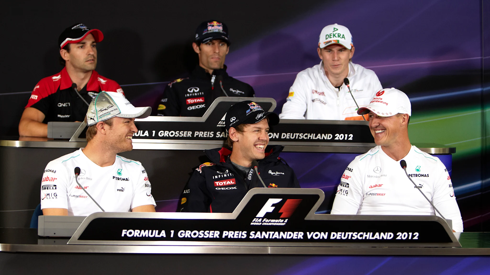 패독의 장난기: F1 역사상 가장 상징적인 프랭크 모음