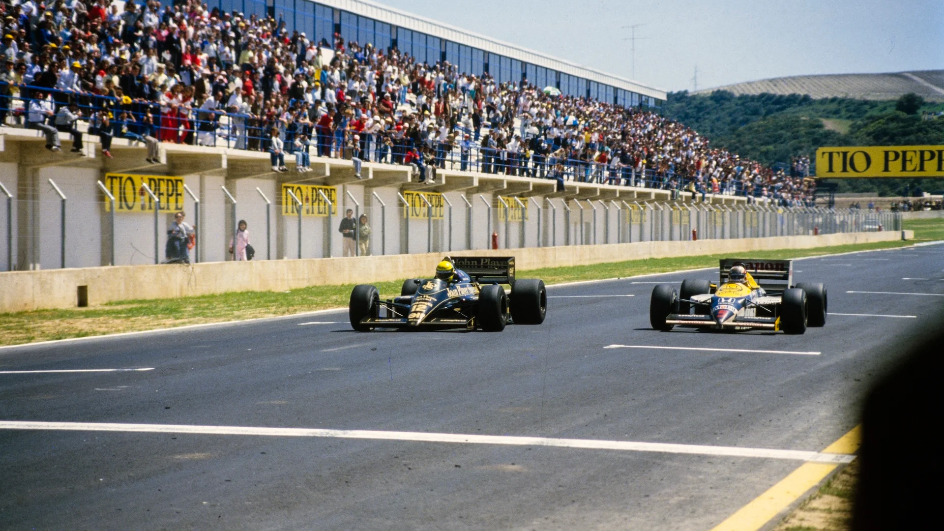 Where does Russell’s Baku win rank in the closest F1 finishes?