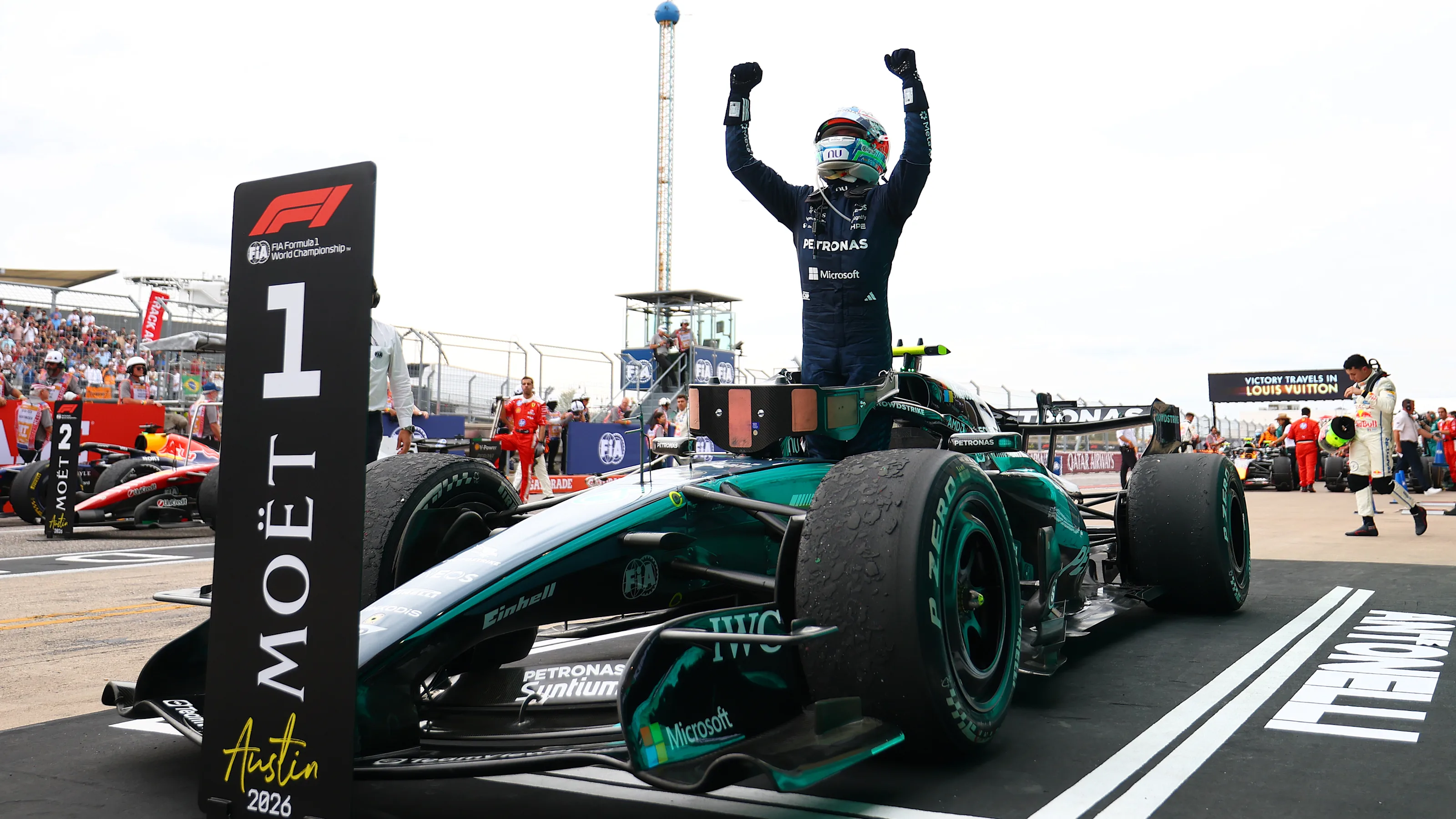 AUSTIN, TEXAS - OCTOBER 25: Race winner Andrea Kimi Antonelli of Italy and Mercedes AMG Petronas F1