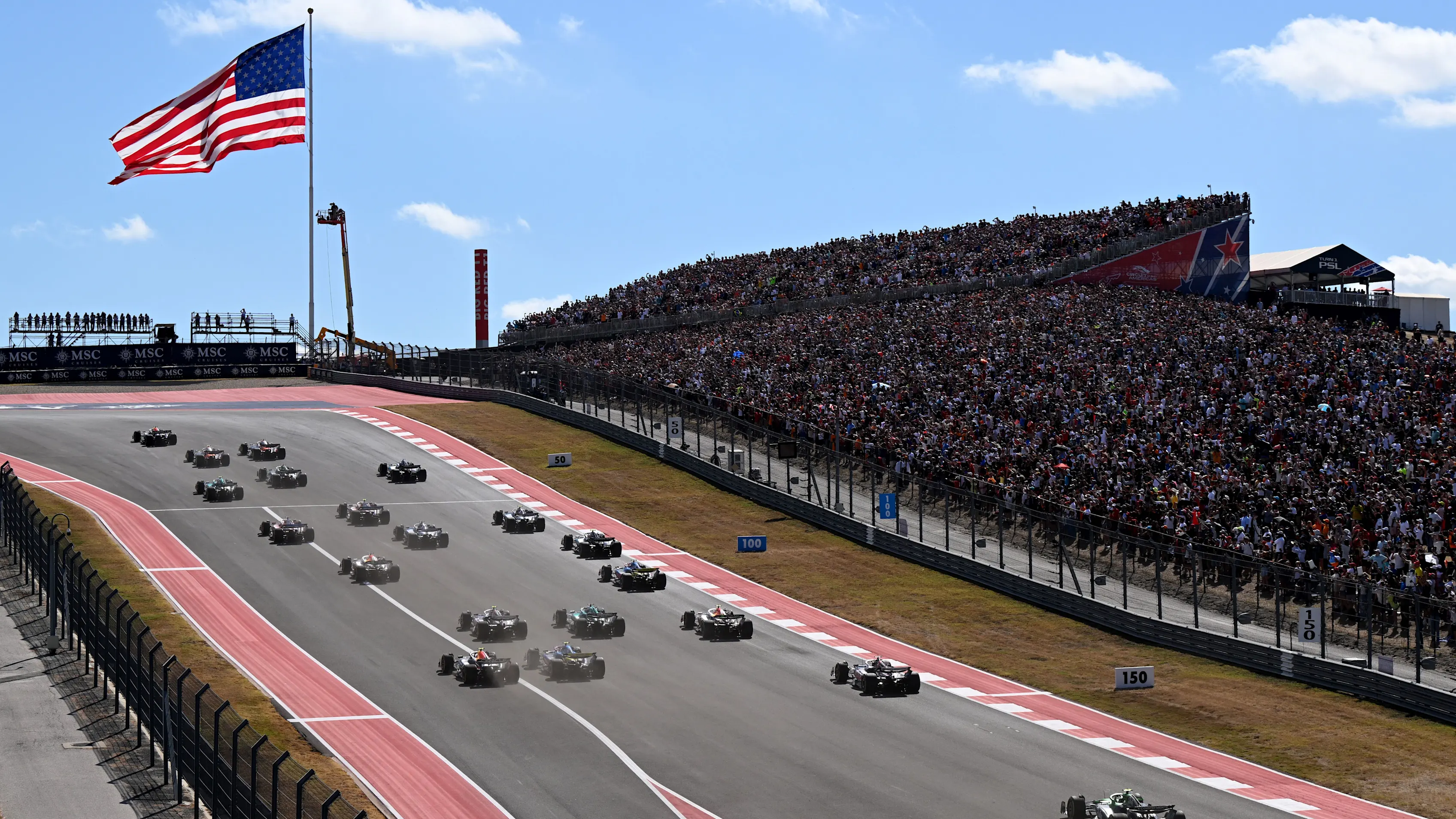 AUSTIN, TEXAS - OCTOBER 18: Lance Stroll of Canada driving the (18) Aston Martin F1 Team AMR25