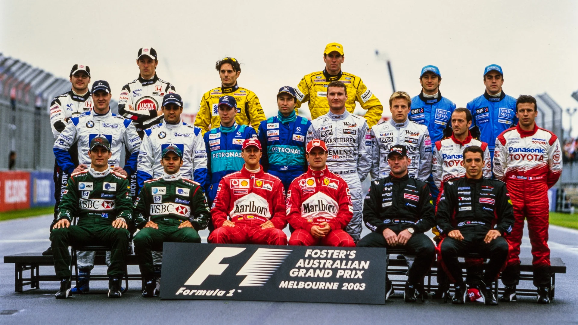 MELBOURNE GRAND PRIX CIRCUIT, AUSTRALIA - MARCH 09: start of season drivers group photo. Back row;