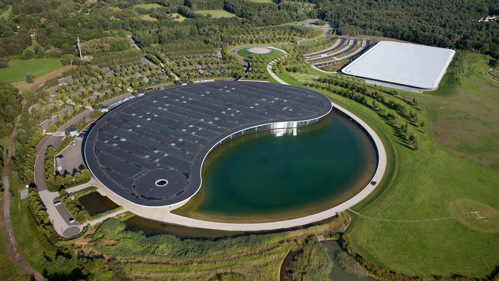 McLaren%20Technology%20Centre%20169.png