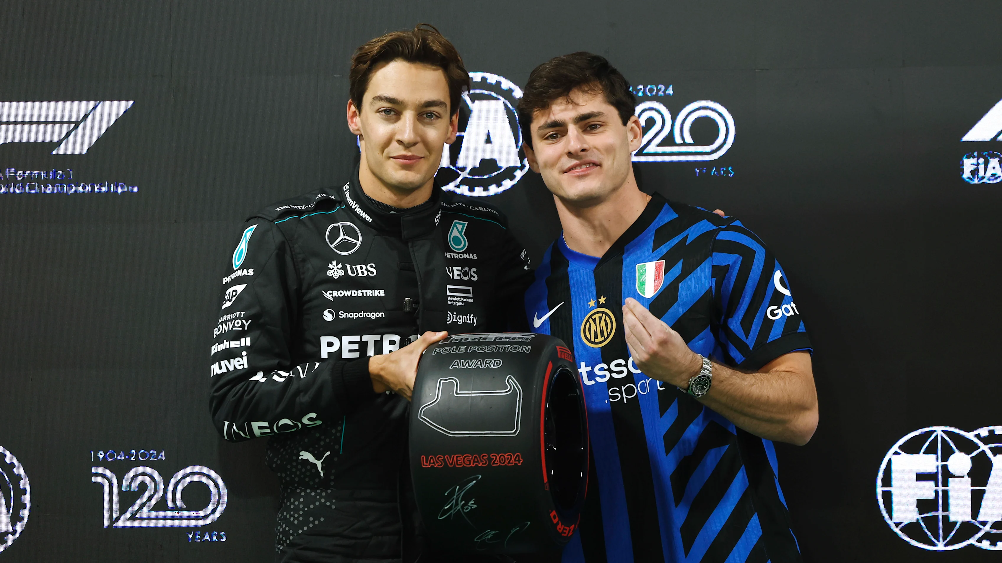 STREETS OF LAS VEGAS, UNITED STATES OF AMERICA - NOVEMBER 22: Pole man George Russell, Mercedes-AMG