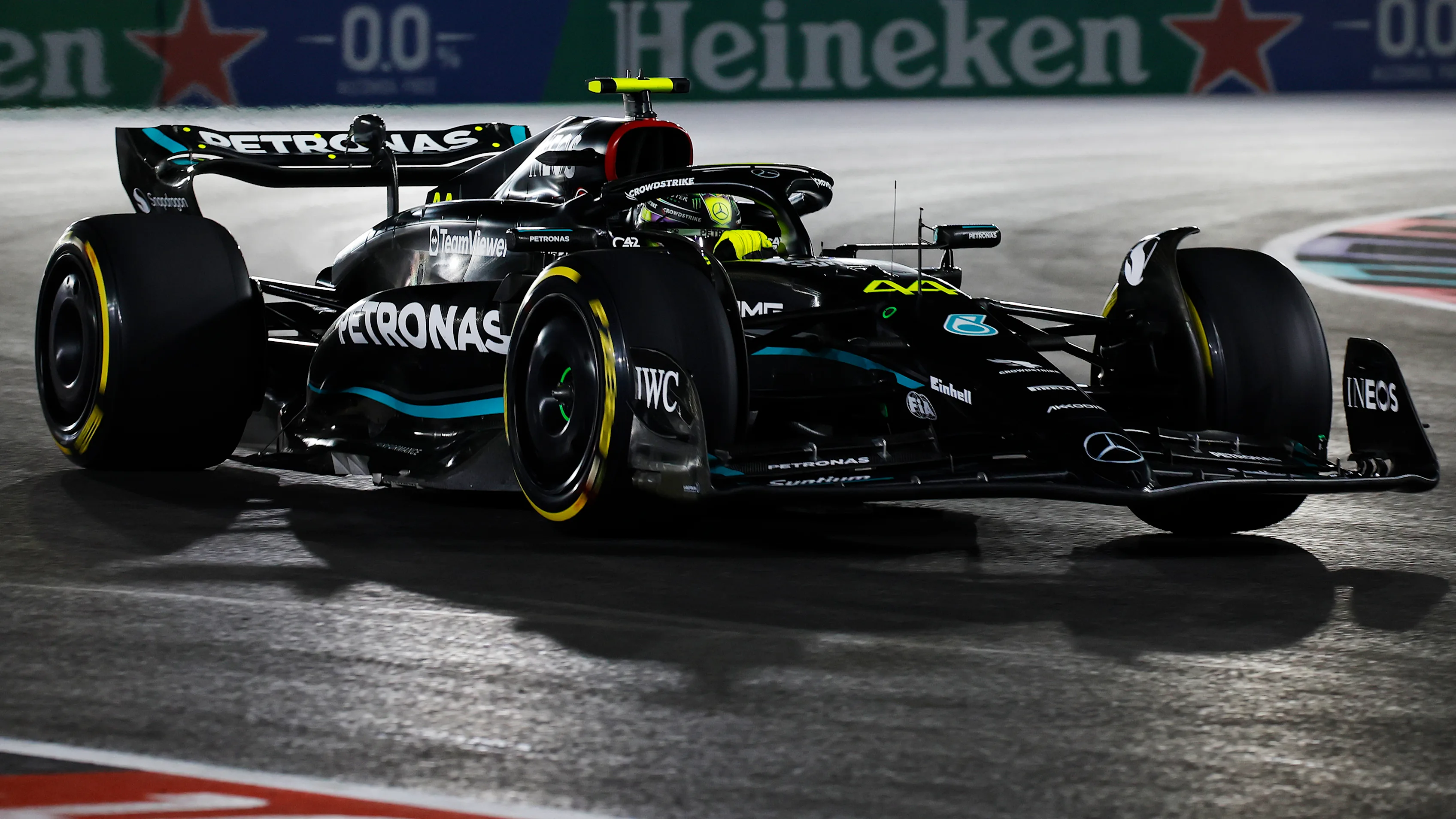 LAS VEGAS, NEVADA - NOVEMBER 17: Lewis Hamilton of Great Britain driving the (44) Mercedes AMG