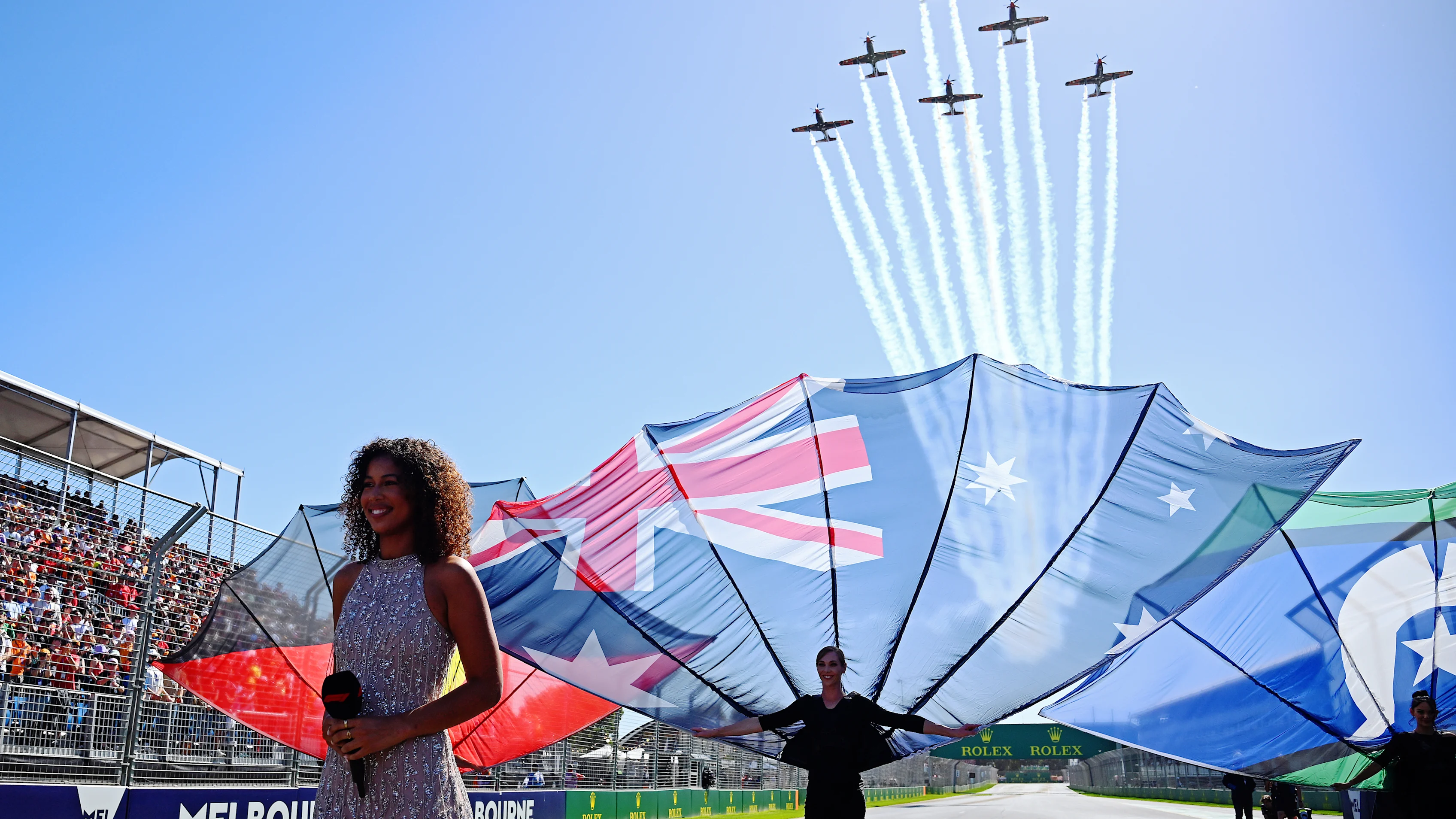 MELBOURNE, AUSTRALIA - MARCH 24: Max Verstappen of the Netherlands driving the (1) Oracle Red Bull