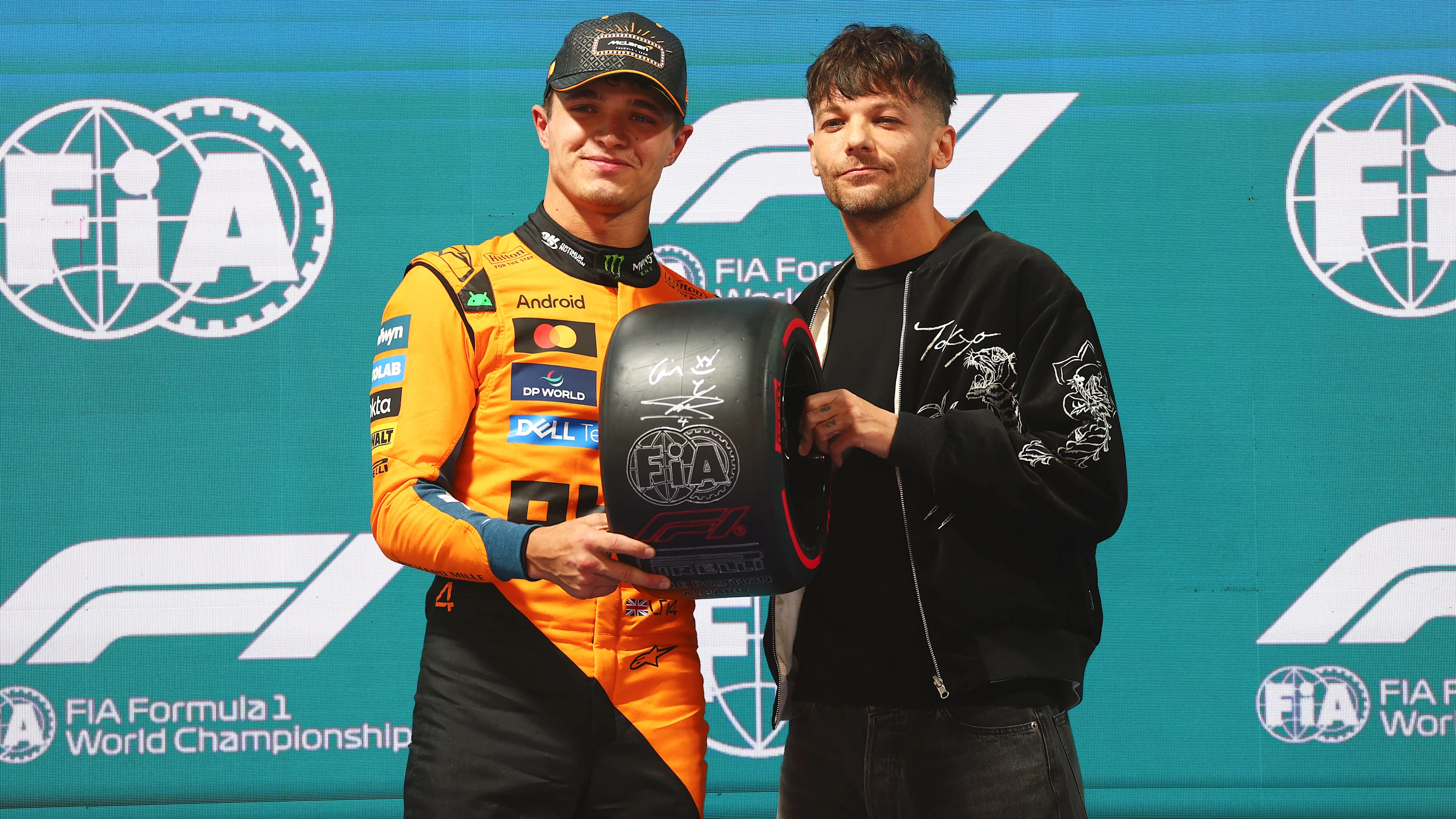 LAS VEGAS, NEVADA - NOVEMBER 21: Pole position qualifier Lando Norris of Great Britain and McLaren