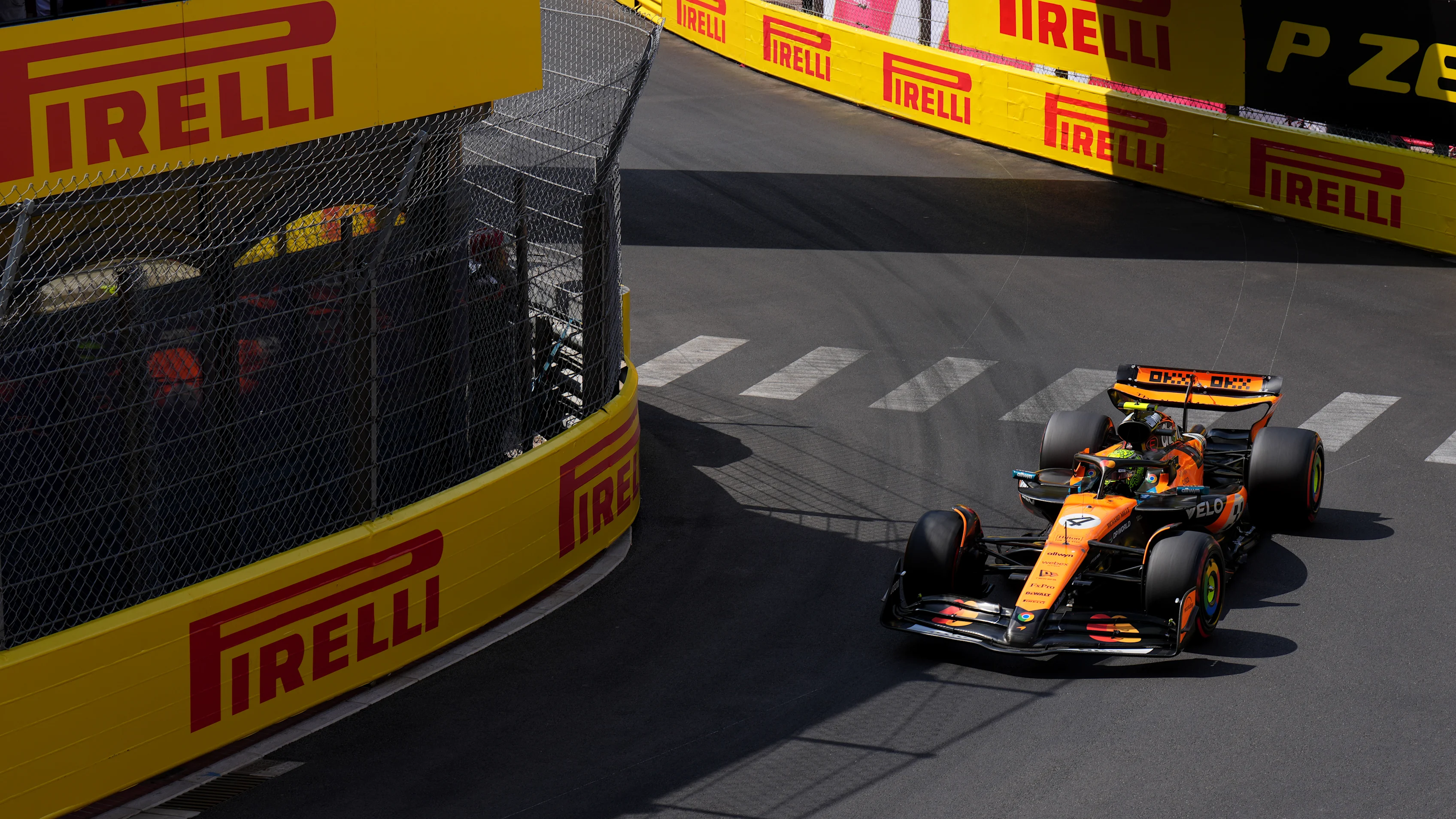 MONTE-CARLO, MONACO - MAY 24: Lando Norris of Great Britain driving the (4) McLaren MCL39 Mercedes
