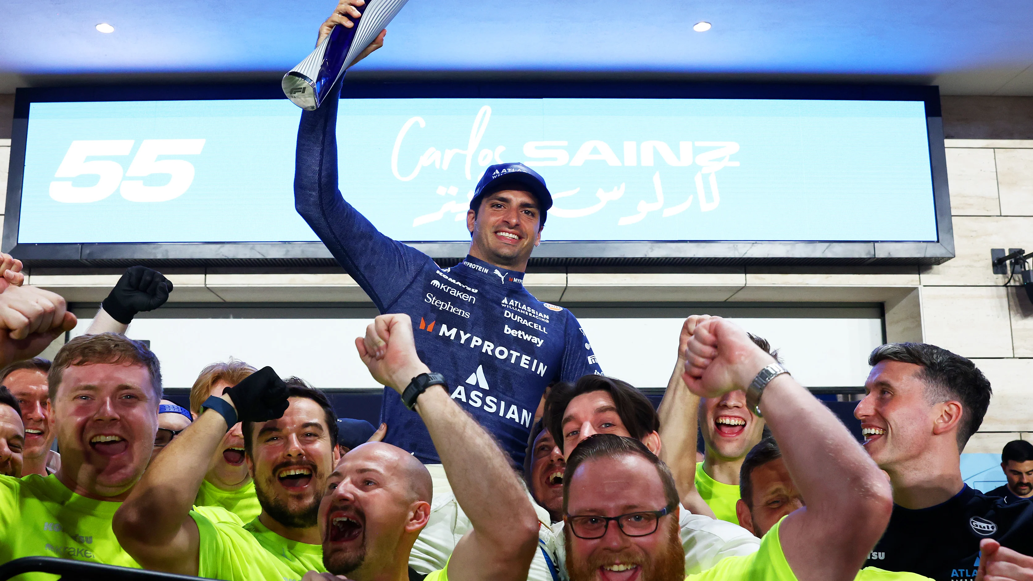 LUSAIL CITY, QATAR - NOVEMBER 30: Third placed Carlos Sainz of Spain and Williams celebrates with