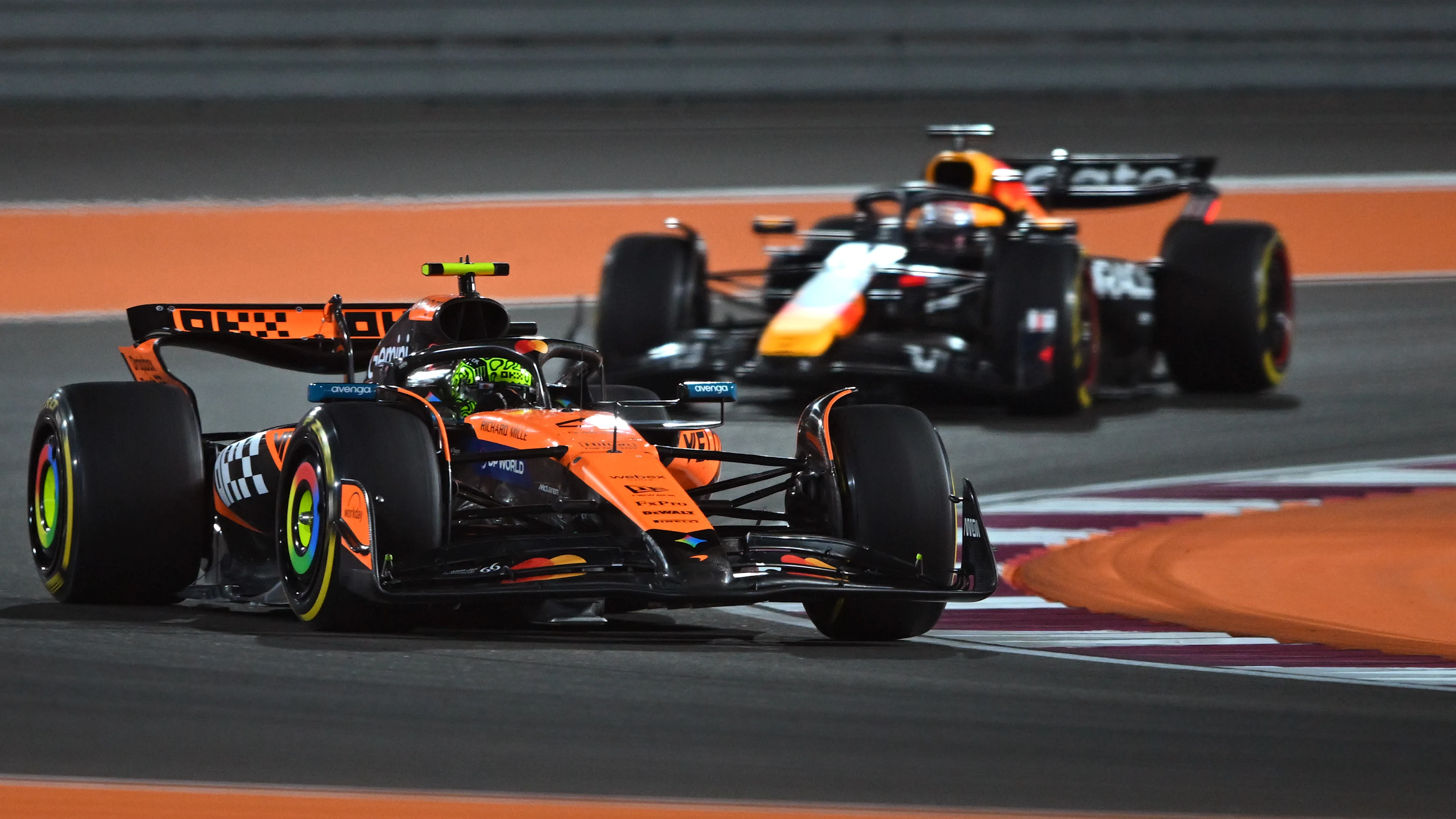 LUSAIL CITY, QATAR - NOVEMBER 29: Lando Norris of Great Britain driving the (4) McLaren MCL39