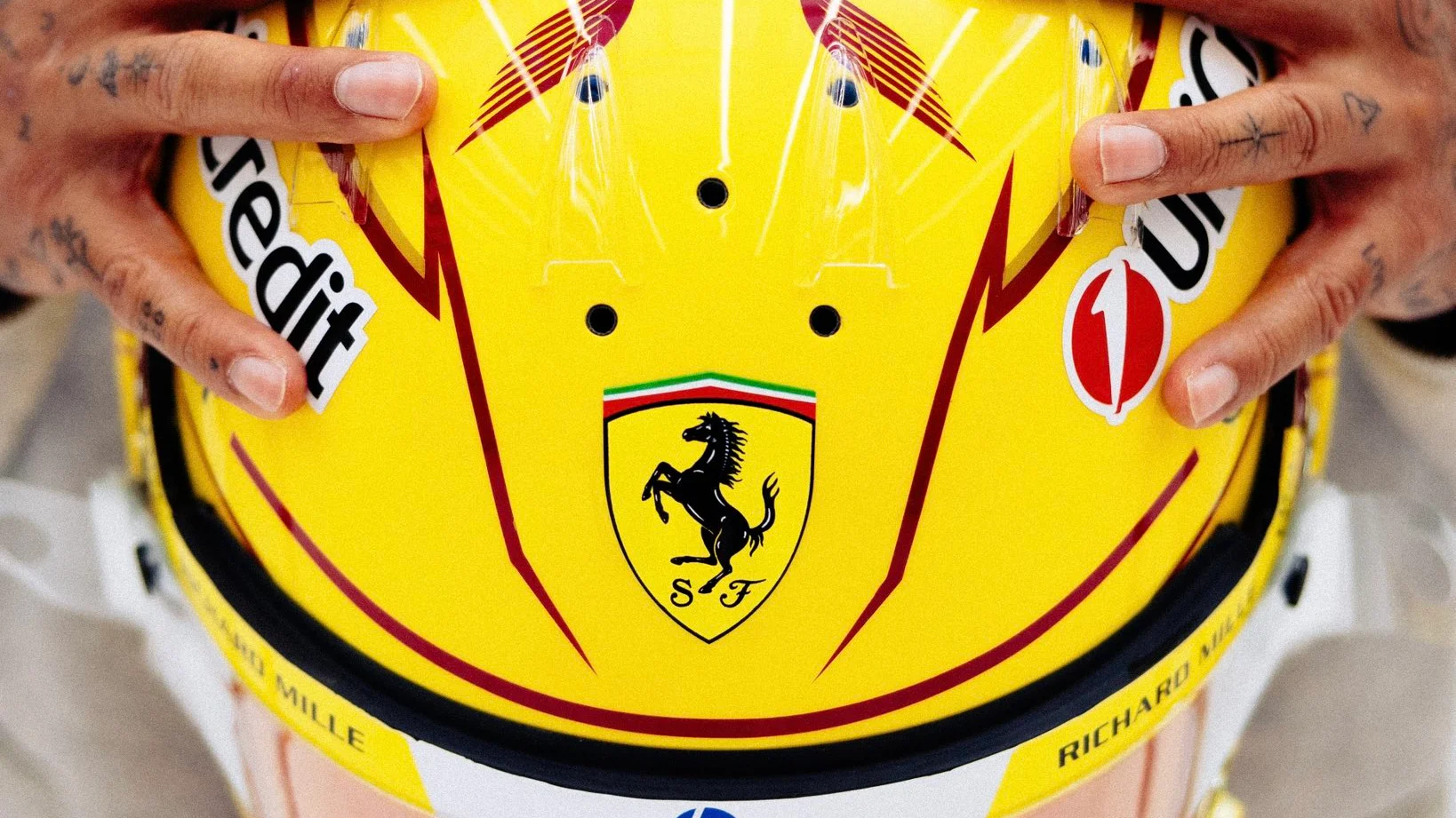 hamilton-2025-helmet.jpg
