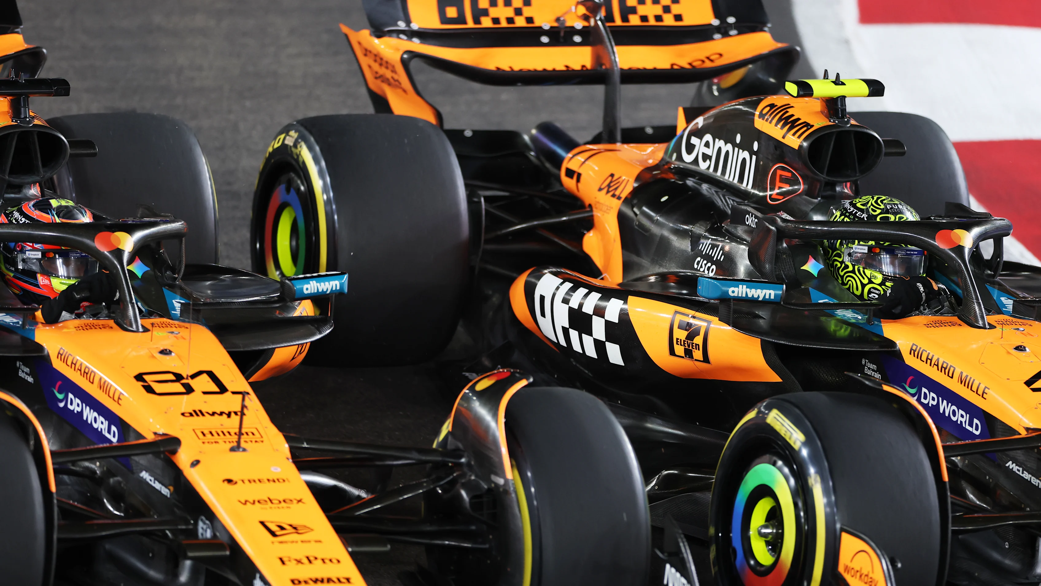 SINGAPORE, SINGAPORE - OCTOBER 05: Oscar Piastri of Australia driving the (81) McLaren MCL39