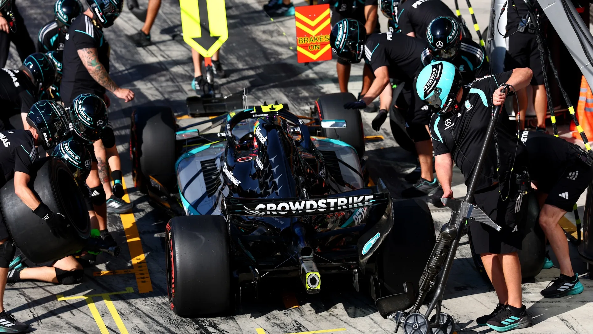 MONZA, ITALY - SEPTEMBER 04: Andrea Kimi Antonelli of Italy driving the (12) Mercedes AMG Petronas