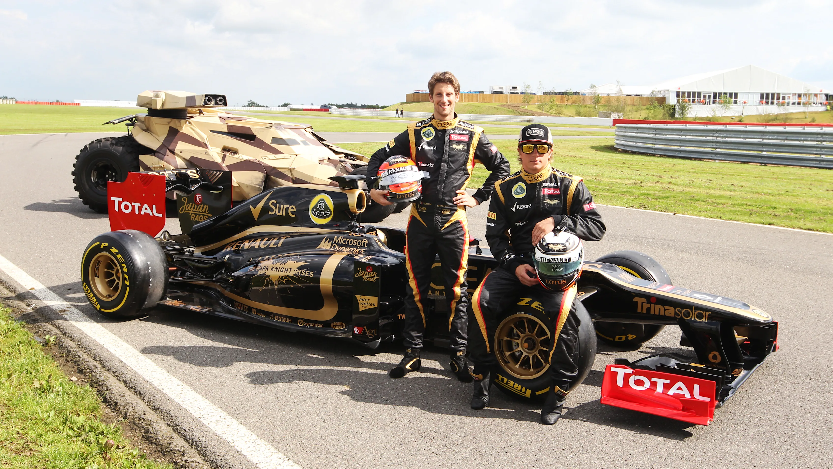 The new Batman Film "The Dark Knight Rises" branding on Kimi Raikkonen (FIN) Lotus F1 and Romain