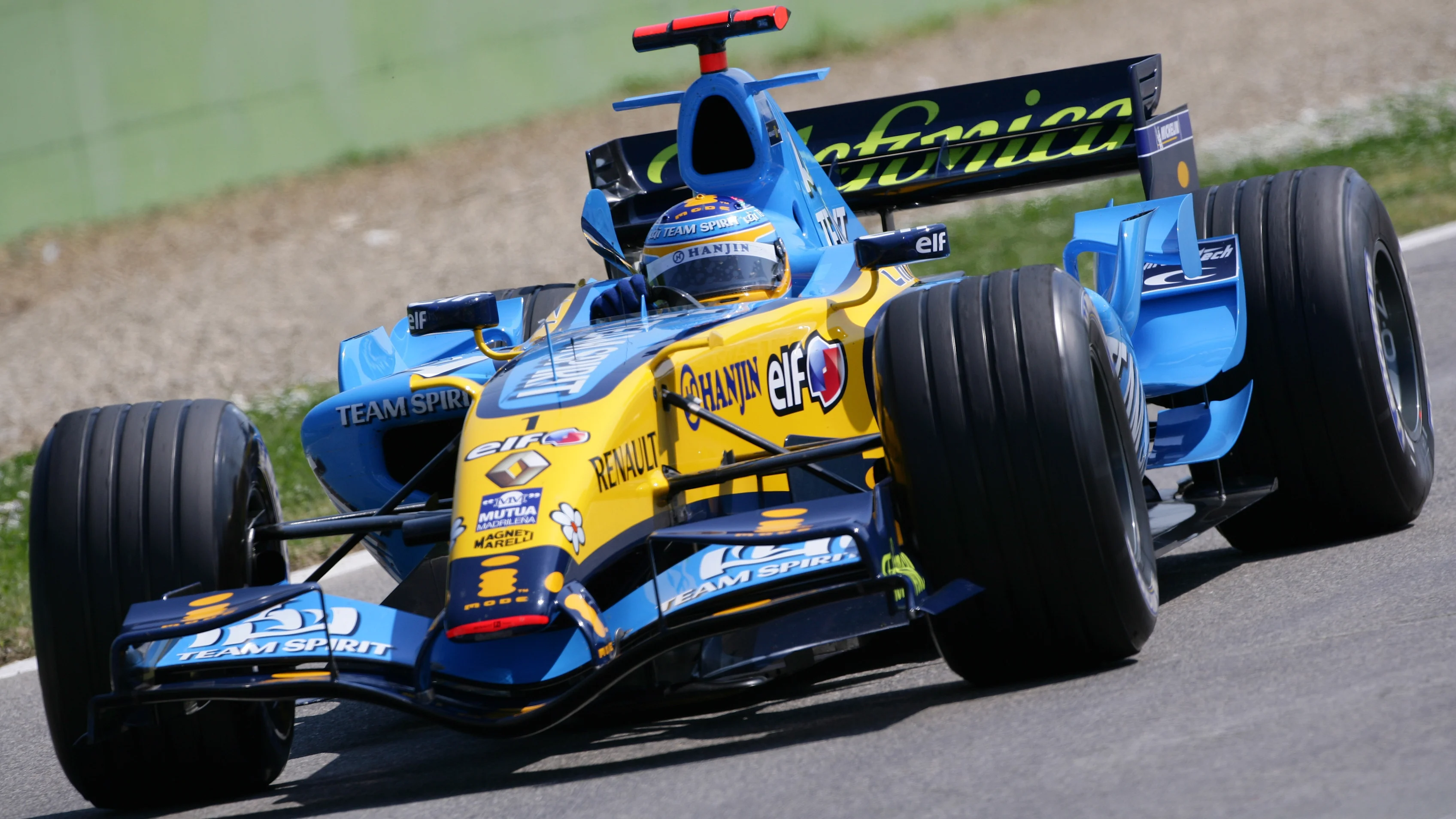 2006 San Marino Grand Prix - Saturday Qualifying, Imola, Italy. Fernando Alonso, Renault R26,