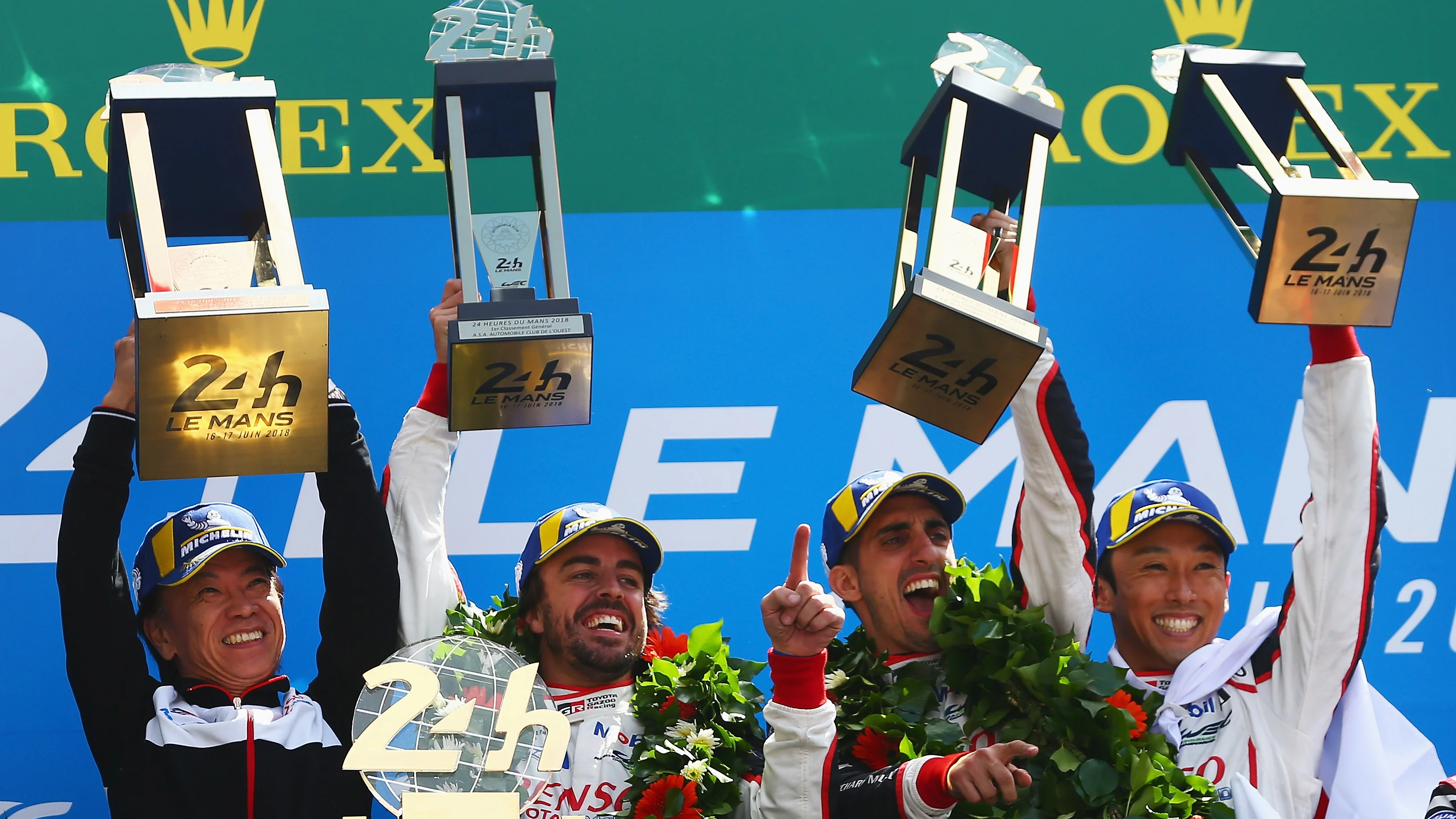 LE MANS, FRANCE - JUNE 17:  The Toyota Gazoo Racing TS050 Hybrid team of Fernando Alonso, Sebastien