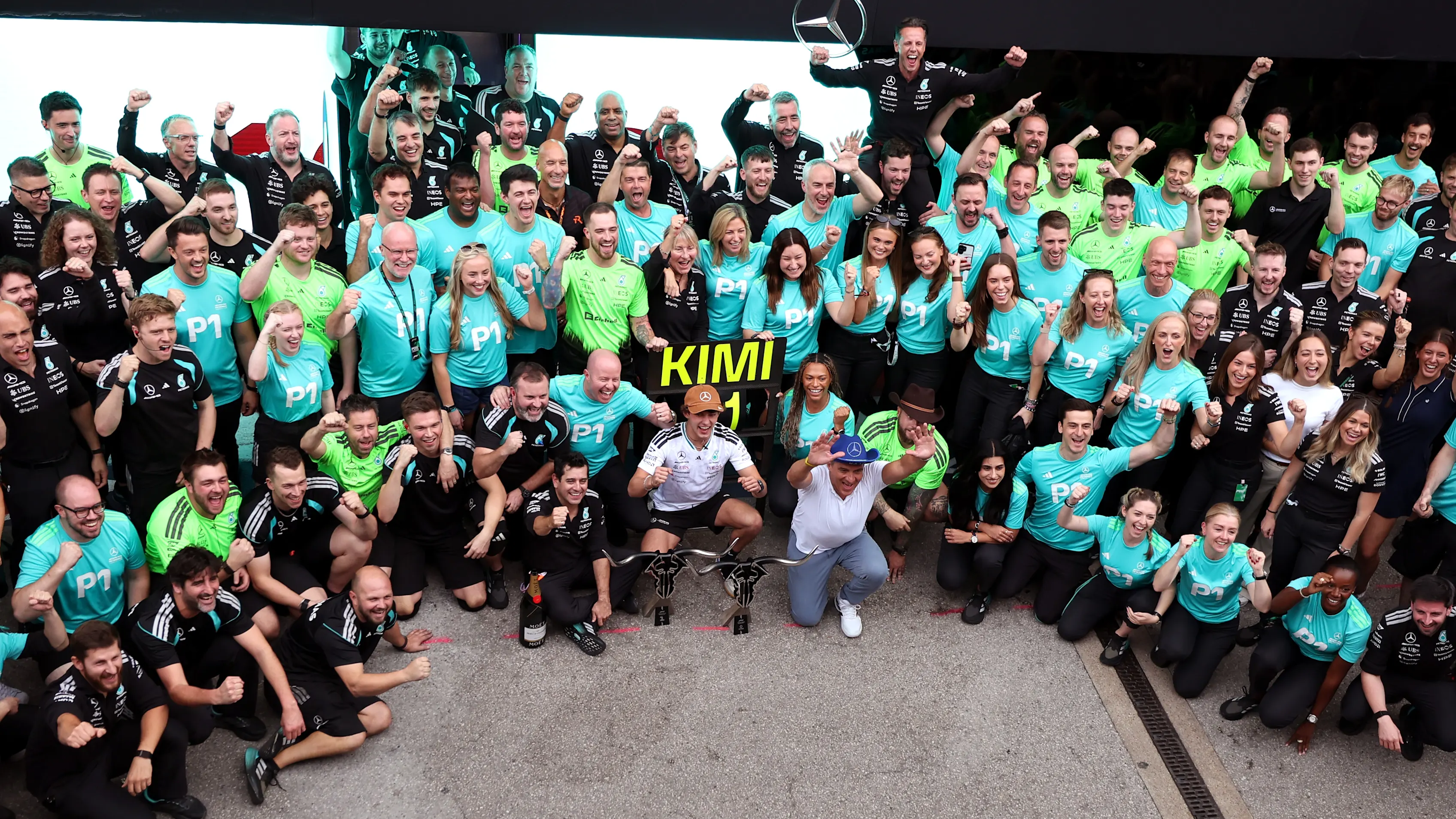 AUSTIN, TEXAS - OCTOBER 25: Race winner Andrea Kimi Antonelli of Italy and Mercedes AMG Petronas F1