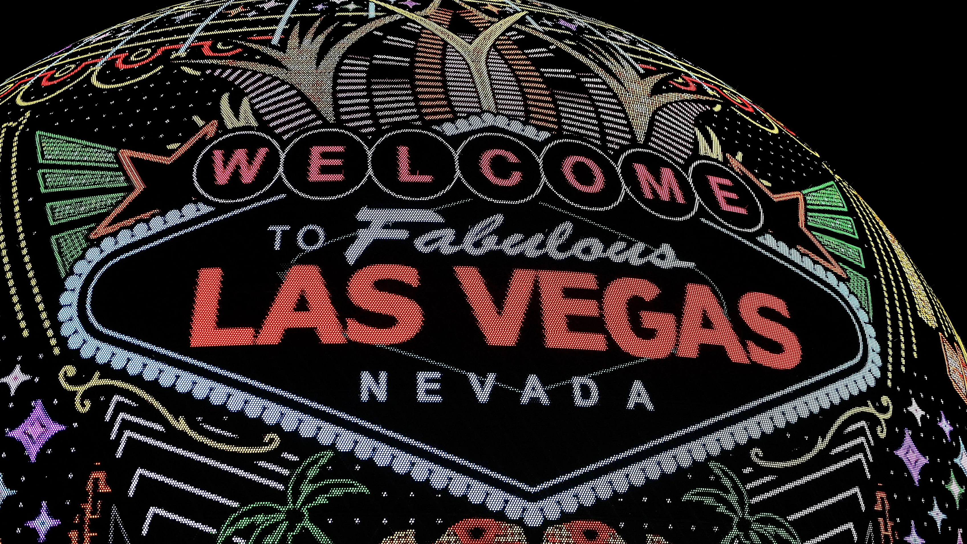 LAS VEGAS, NEVADA - NOVEMBER 18: A general view of the atmosphere during the F1 Grand Prix of Las