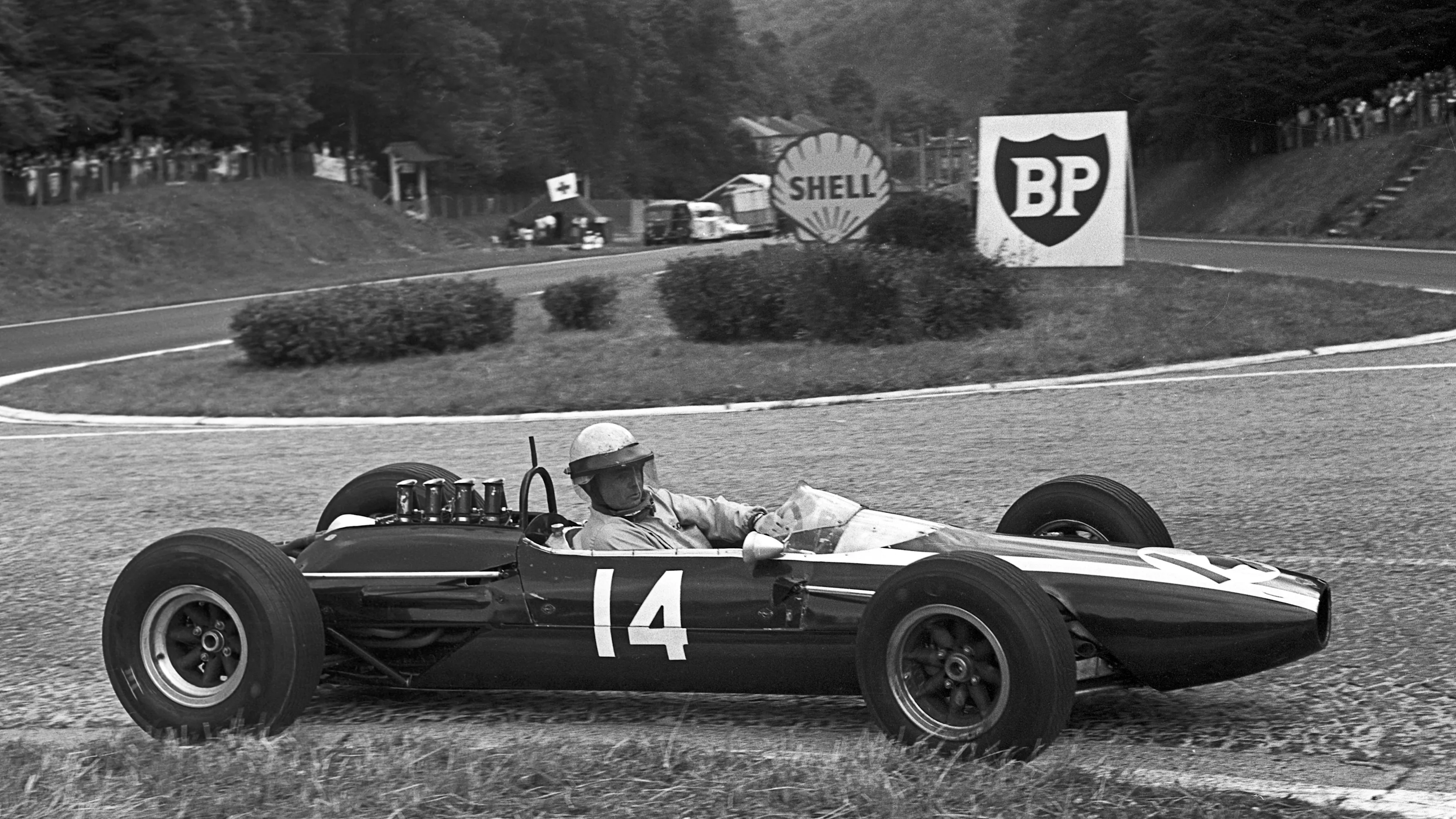 Phil Hill, Cooper-Climax T73, Grand Prix of France, Rouen-Les-Essarts, 28 June 1964. (Photo by