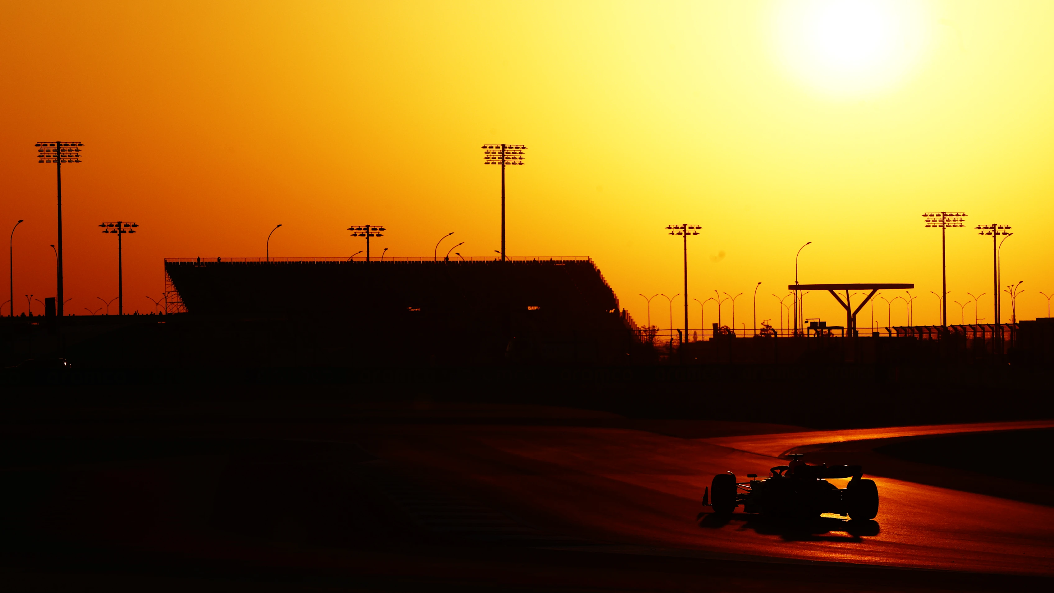 LUSAIL CITY, QATAR - OCTOBER 07: Max Verstappen of the Netherlands driving the (1) Oracle Red Bull
