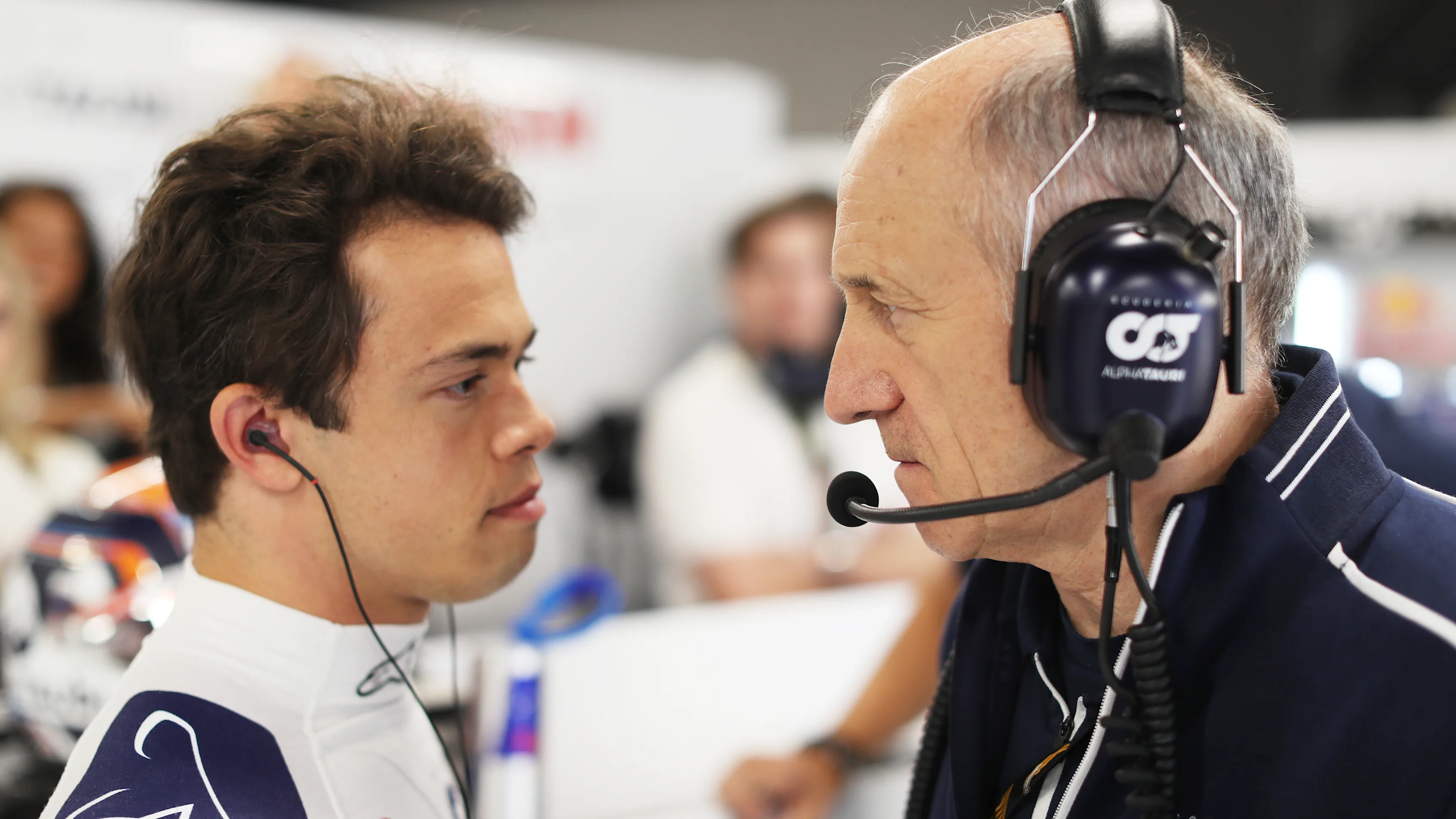 BARCELONA, SPAIN - JUNE 03: Nyck de Vries of Netherlands and Scuderia AlphaTauri talks with