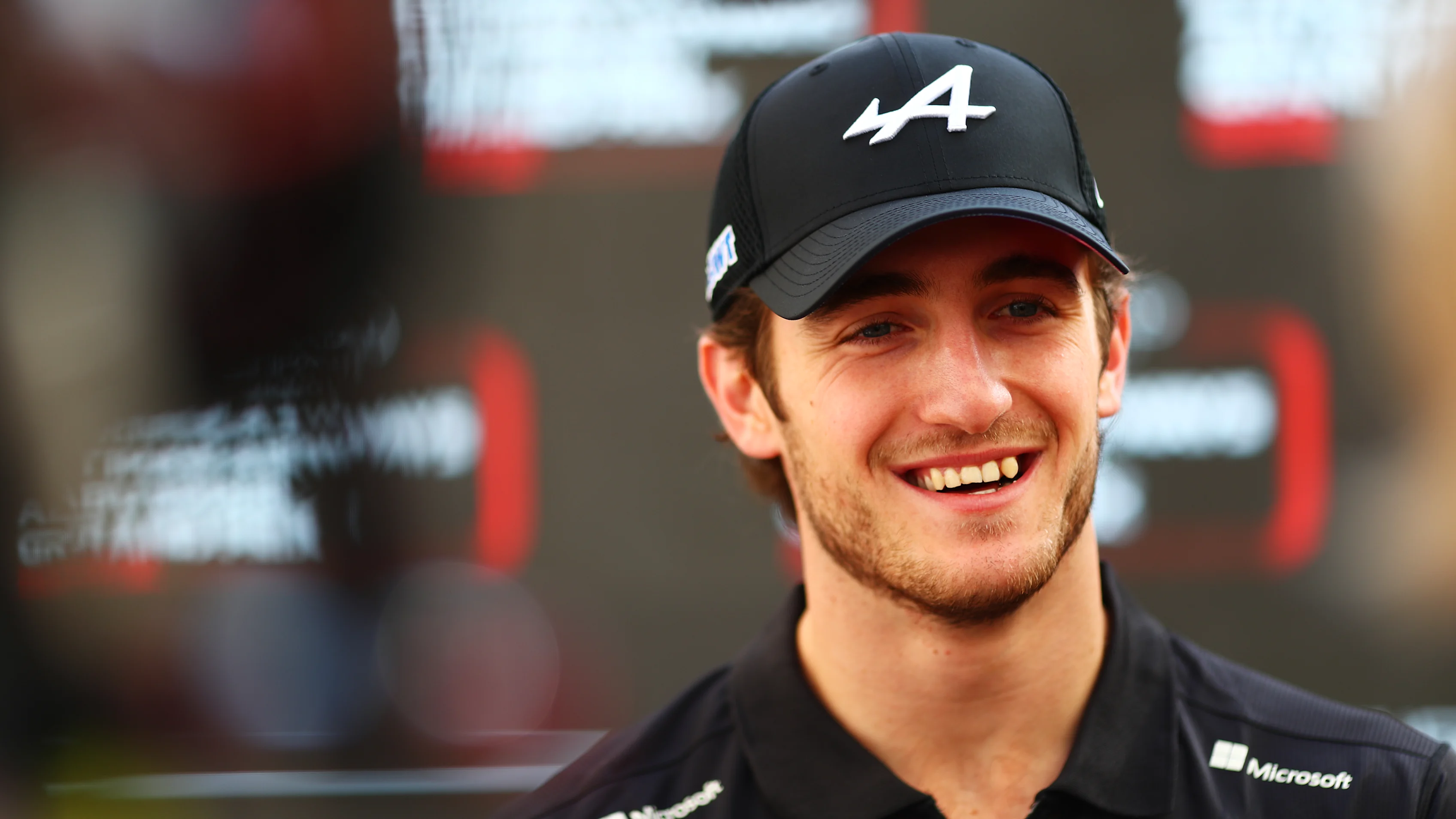 ABU DHABI, UNITED ARAB EMIRATES - DECEMBER 05: Jack Doohan of Australia and Alpine F1 talks to the