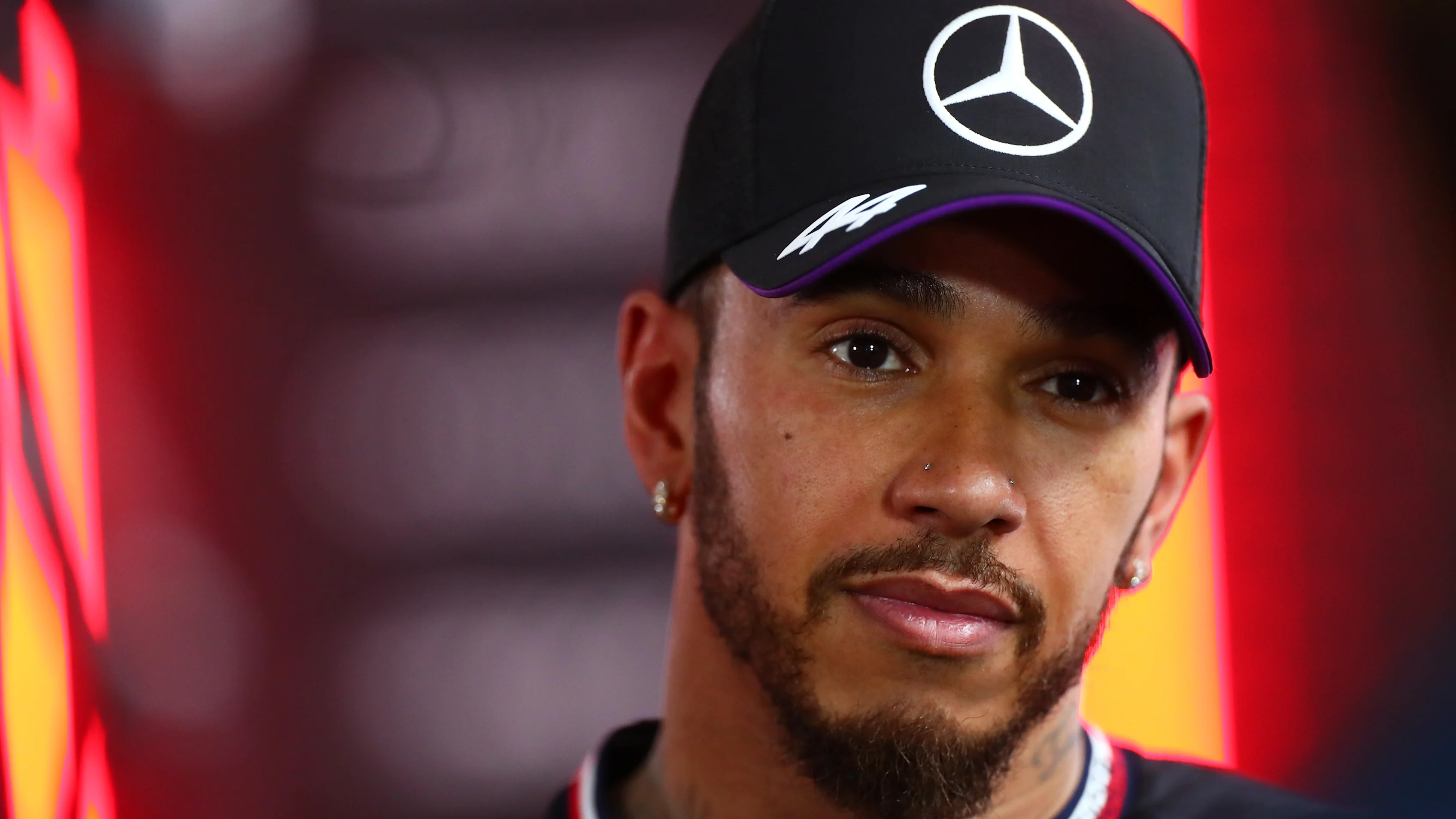 LUSAIL CITY, QATAR - NOVEMBER 30: 6th placed Lewis Hamilton of Great Britain and Mercedes talks to