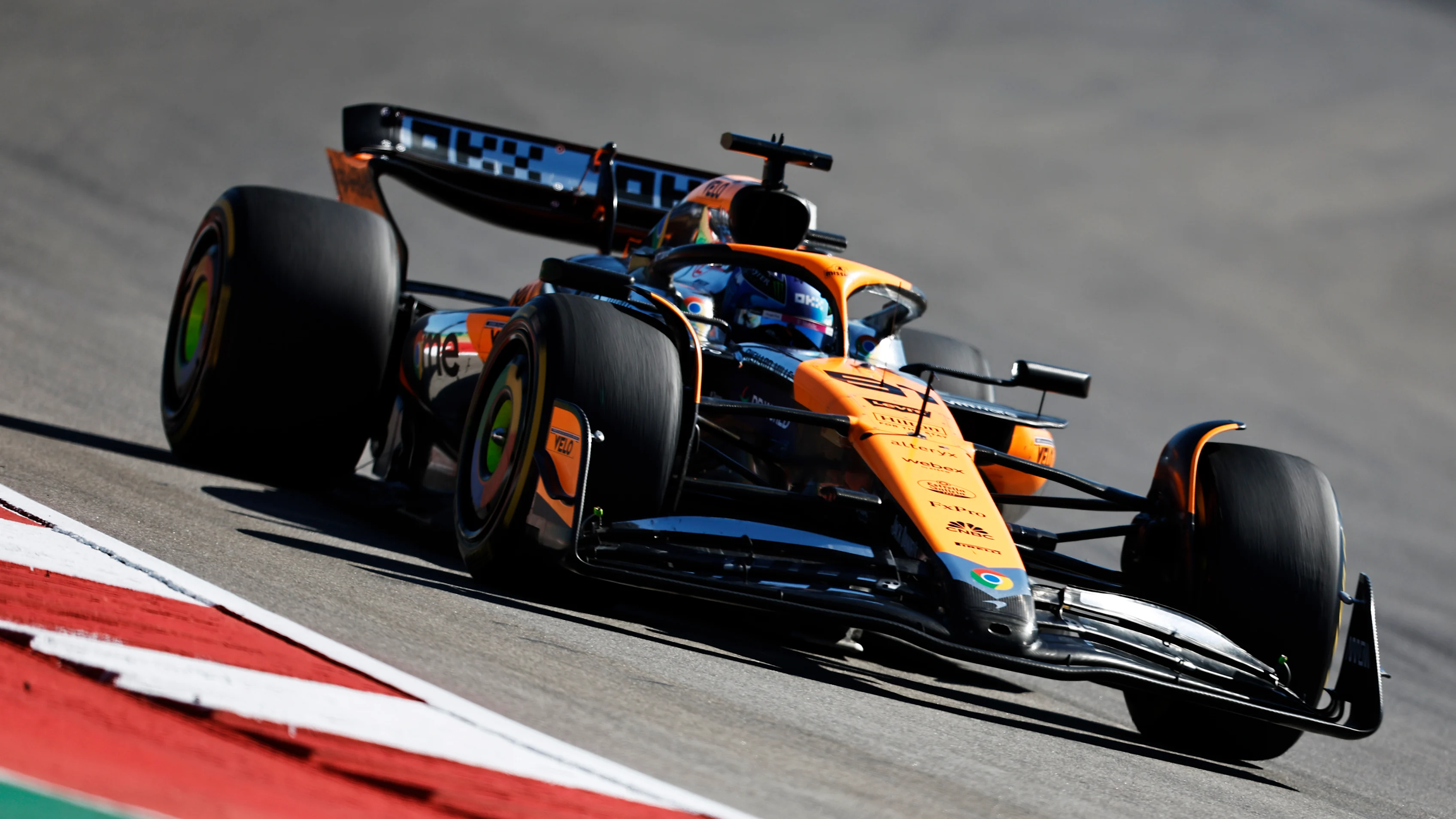 AUSTIN, TEXAS - OCTOBER 20: Oscar Piastri of Australia driving the (81) McLaren MCL38 Mercedes on