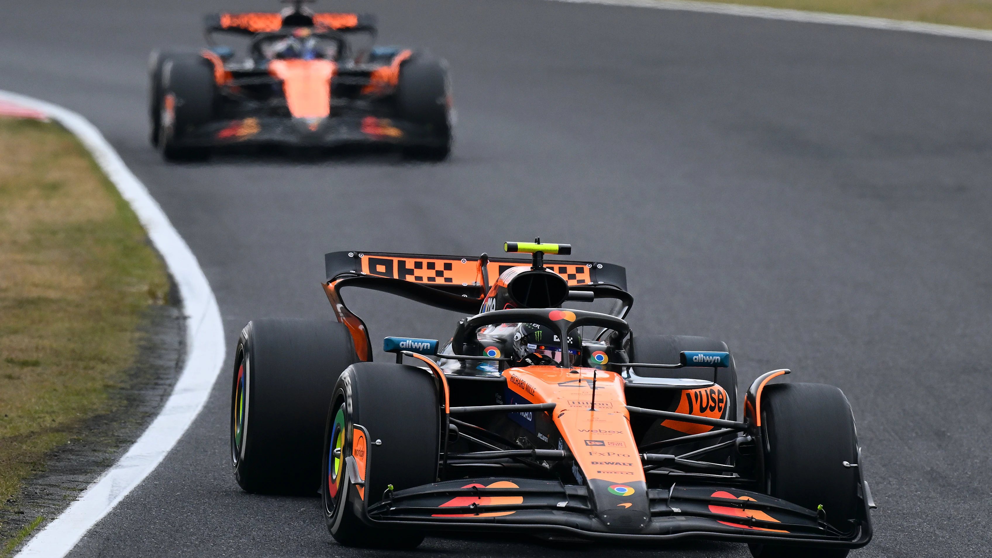 SUZUKA, JAPAN - APRIL 06: Lando Norris of Great Britain driving the (4) McLaren MCL39 Mercedes