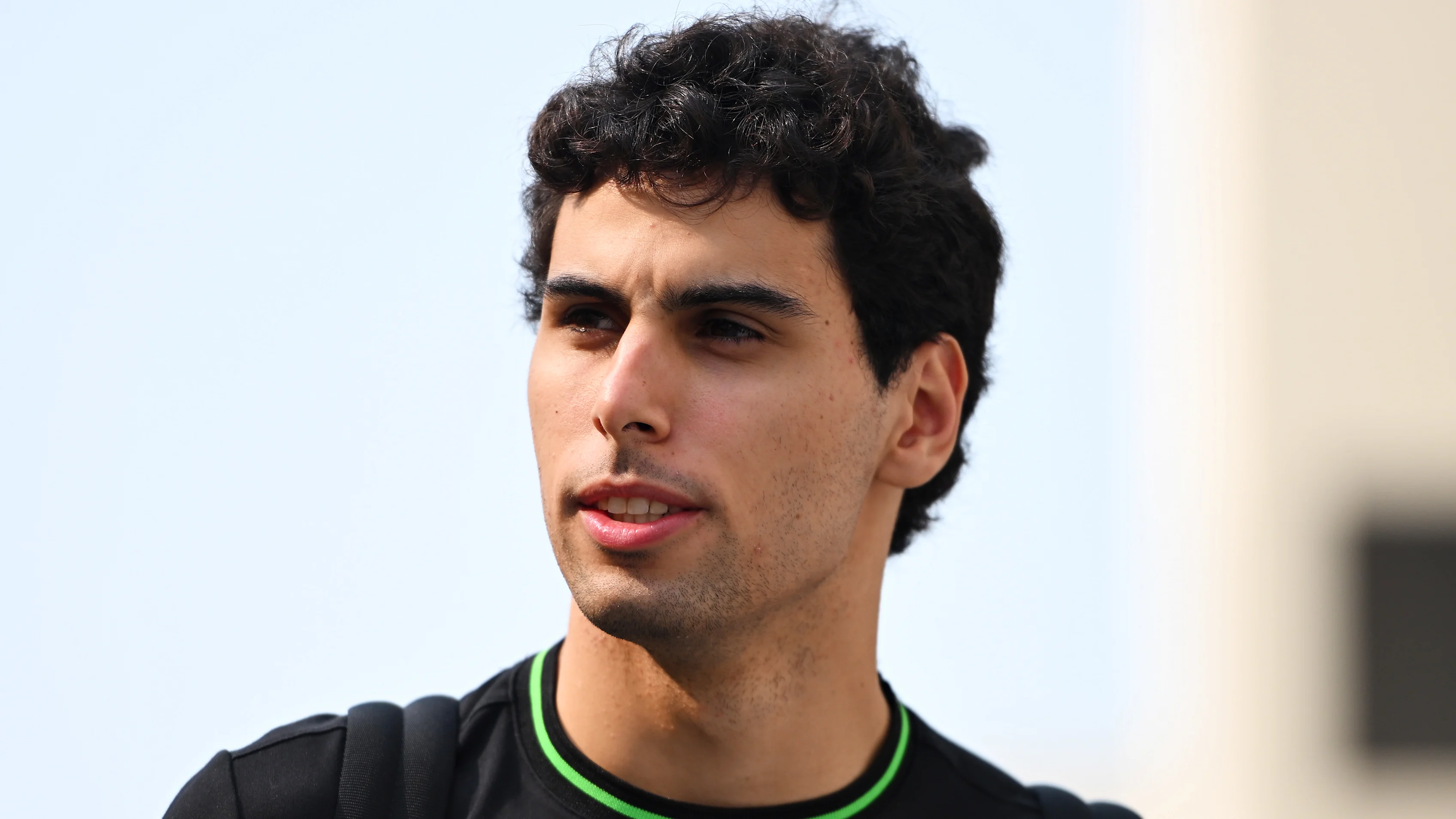 ABU DHABI, UNITED ARAB EMIRATES - DECEMBER 06: Gabriel Bortoleto of Brazil and Stake F1 Team Kick