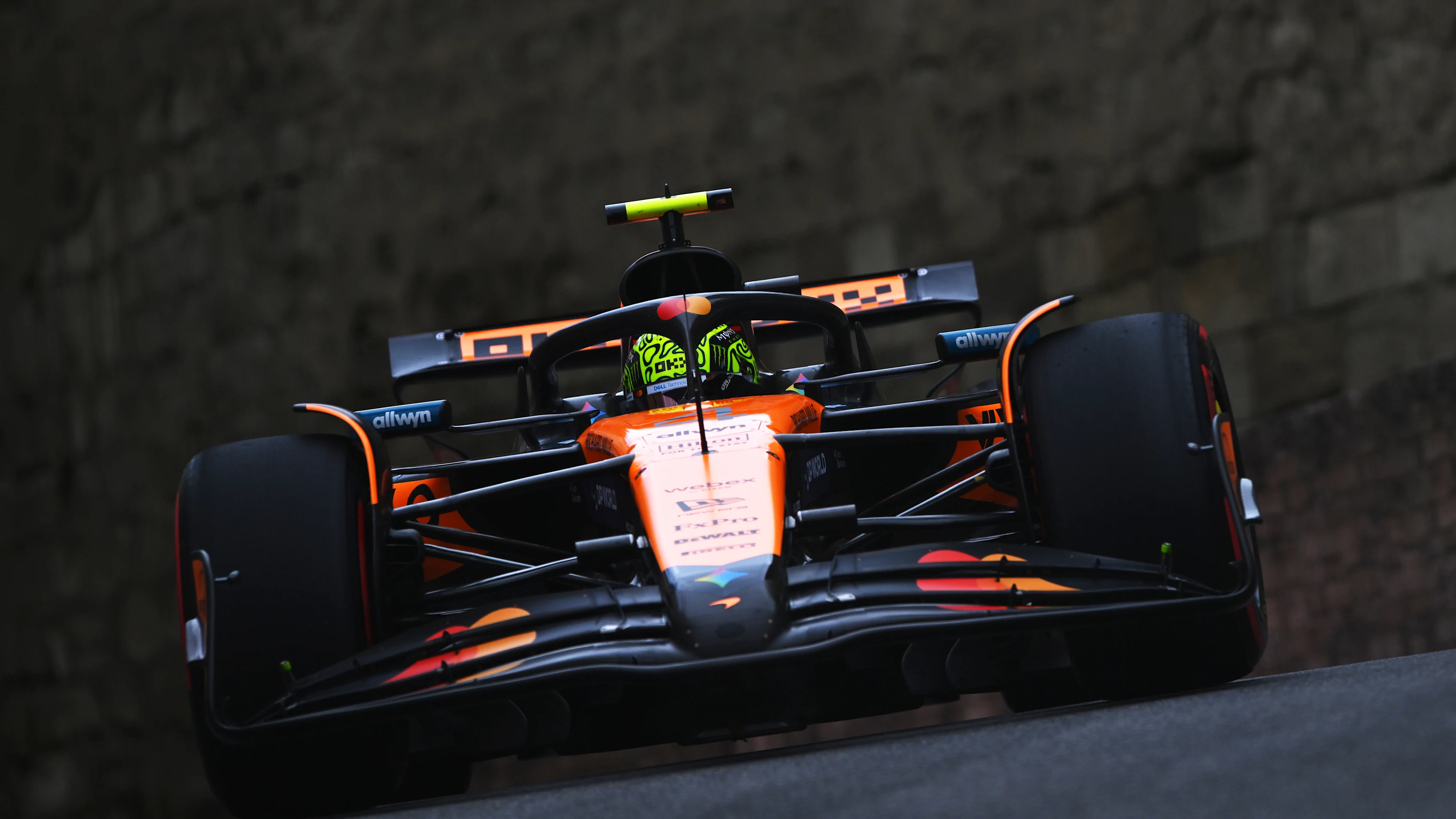 BAKU, AZERBAIJAN - SEPTEMBER 20: Lando Norris of Great Britain driving the (4) McLaren MCL39