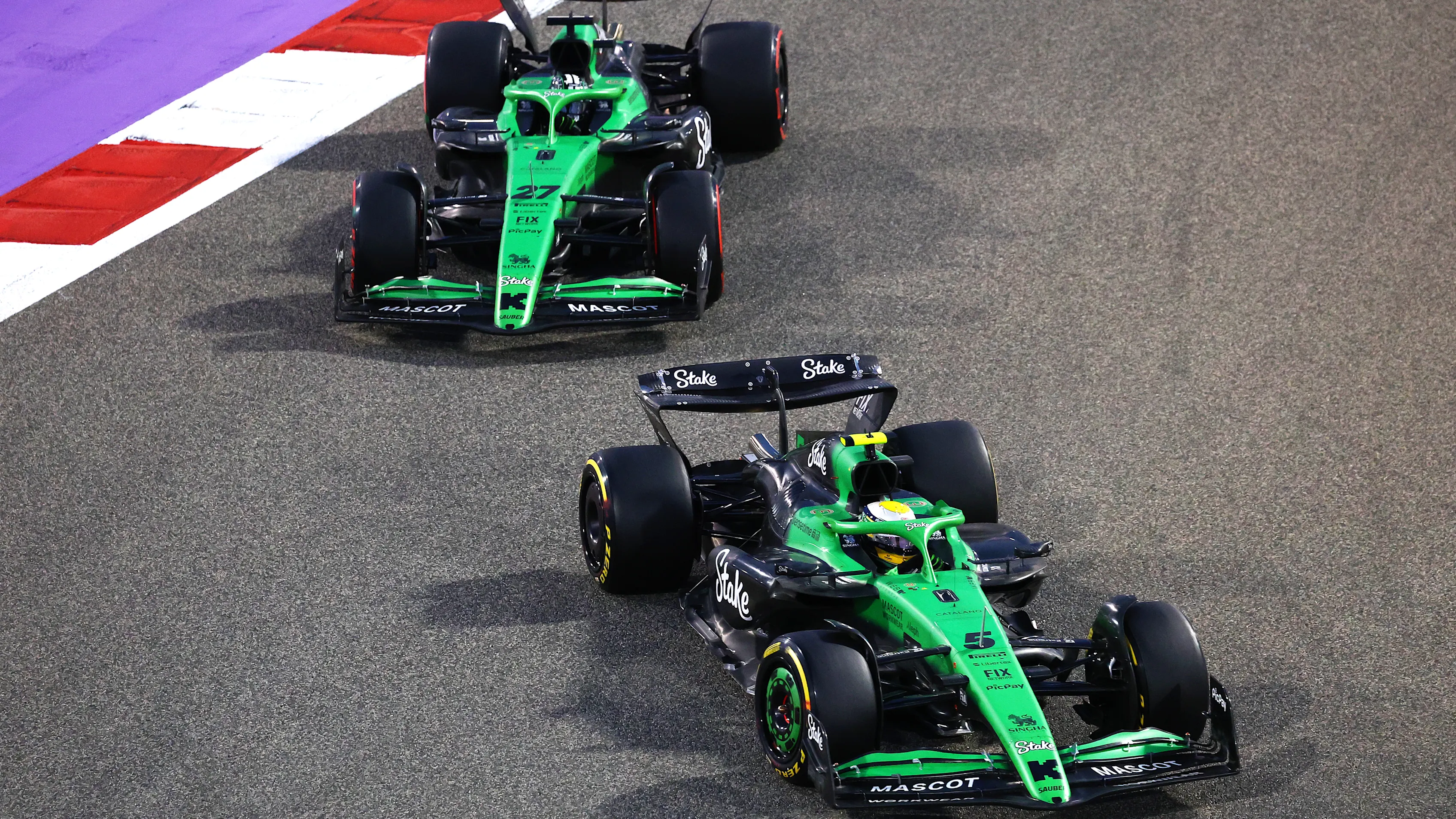 BAHRAIN, BAHRAIN - APRIL 13: Gabriel Bortoleto of Brazil driving the (5) Kick Sauber C45 Ferrari