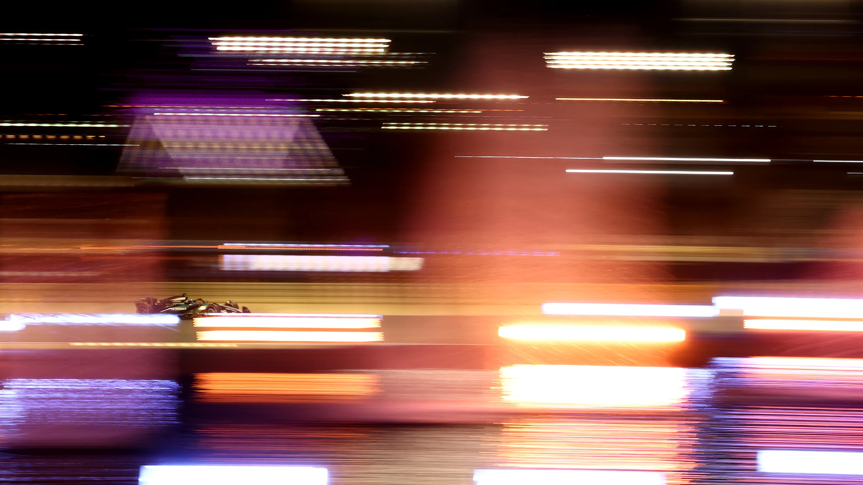 BAHRAIN, BAHRAIN - APRIL 12: George Russell of Great Britain driving the (63) Mercedes AMG Petronas