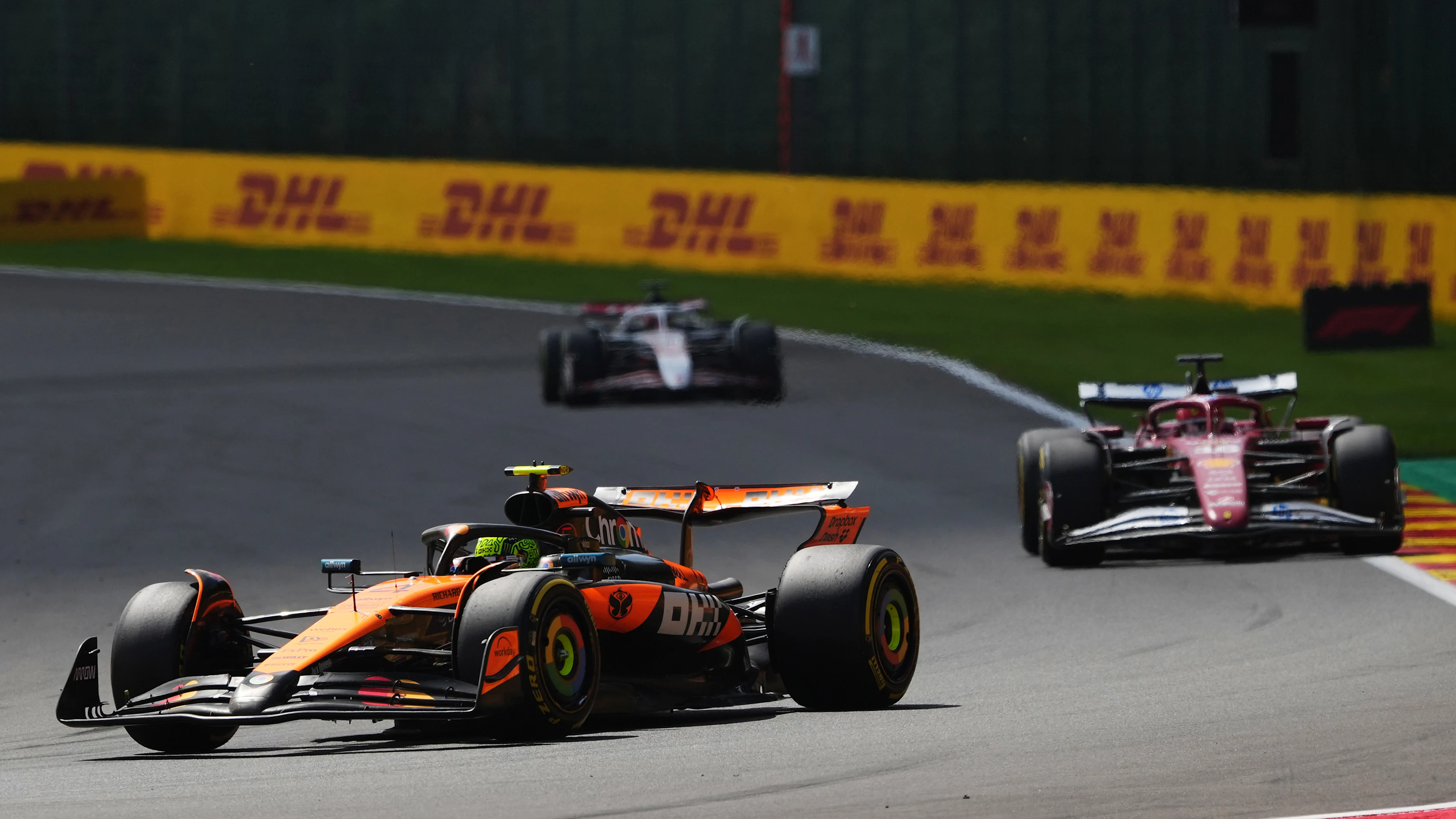 SPA, BELGIUM - JULY 26: Lando Norris of Great Britain driving the (4) McLaren MCL39 Mercedes leads
