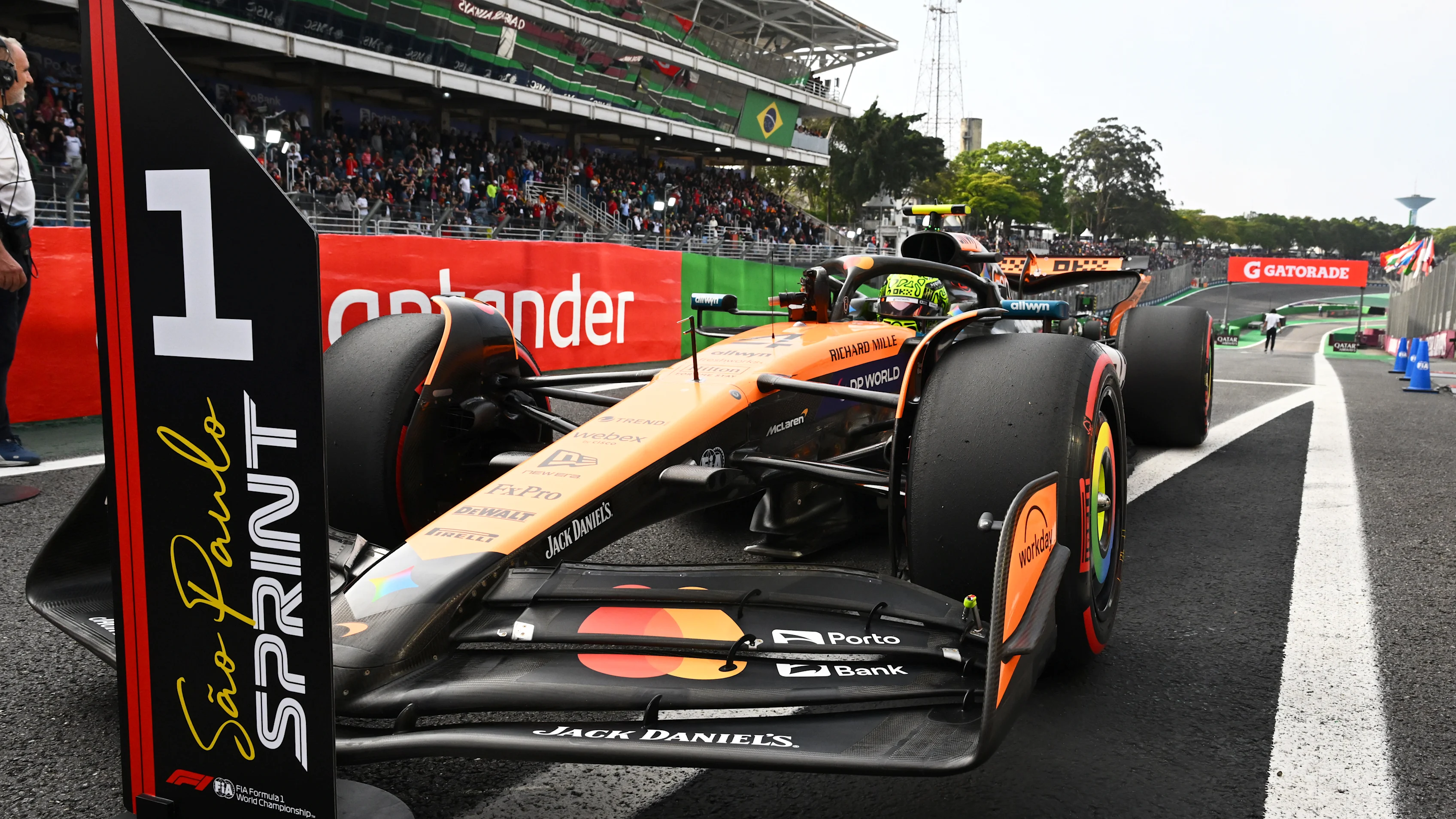 SAO PAULO, BRAZIL - NOVEMBER 07: Sprint Pole qualifier Lando Norris of Great Britain and McLaren