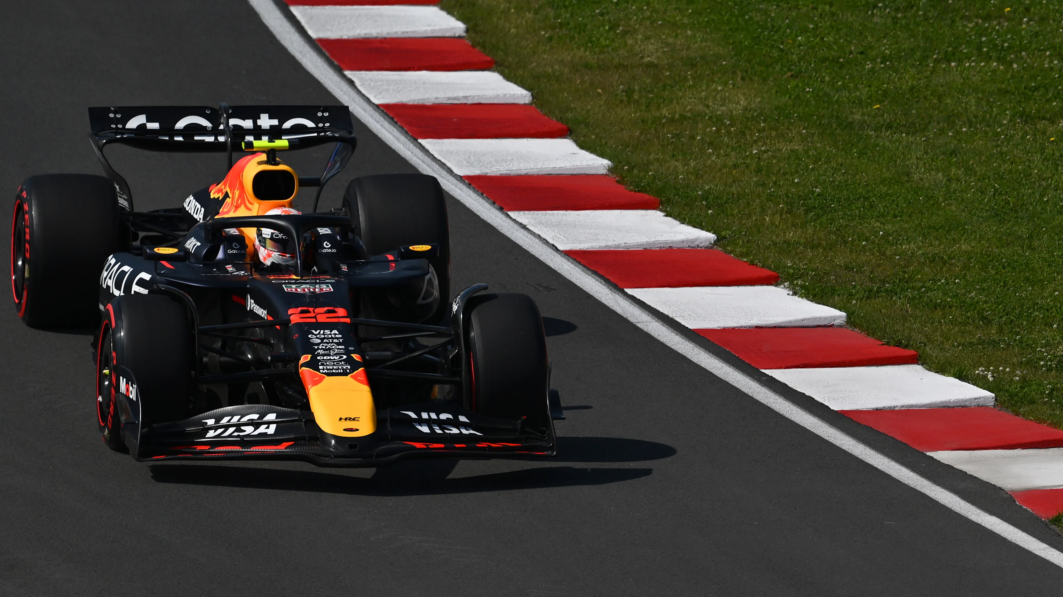 MONTREAL, QUEBEC - JUNE 14: Yuki Tsunoda of Japan driving the (22) Oracle Red Bull Racing RB21 on