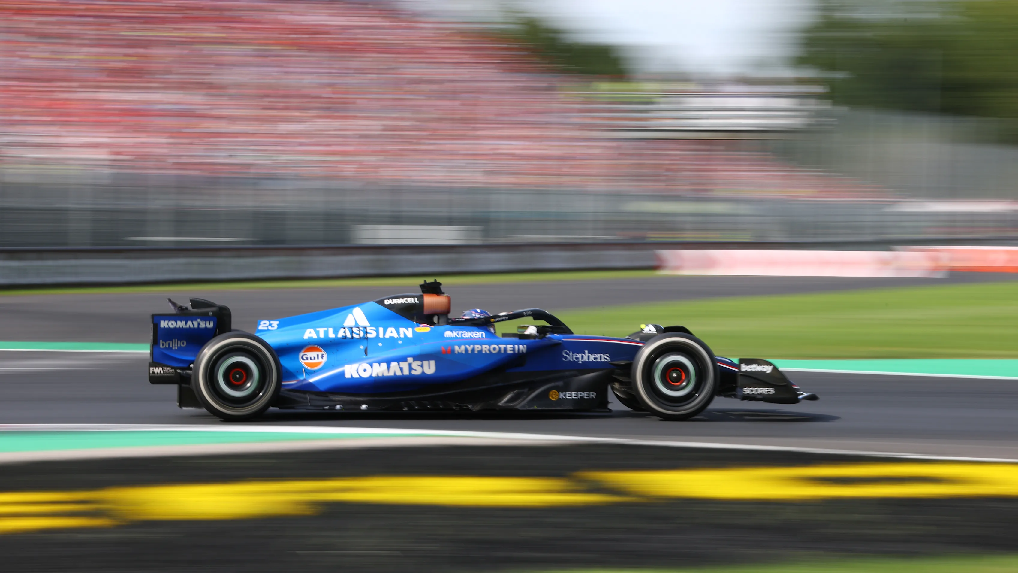 MONZA, ITALY - SEPTEMBER 07: Alexander Albon of Thailand driving the (23) Williams FW47 Mercedes on track during the F1 Grand Prix of Italy at Autodromo Nazionale Monza on September 07, 2025 in Monza, Italy. (Photo by Mark Thompson/Getty Images)